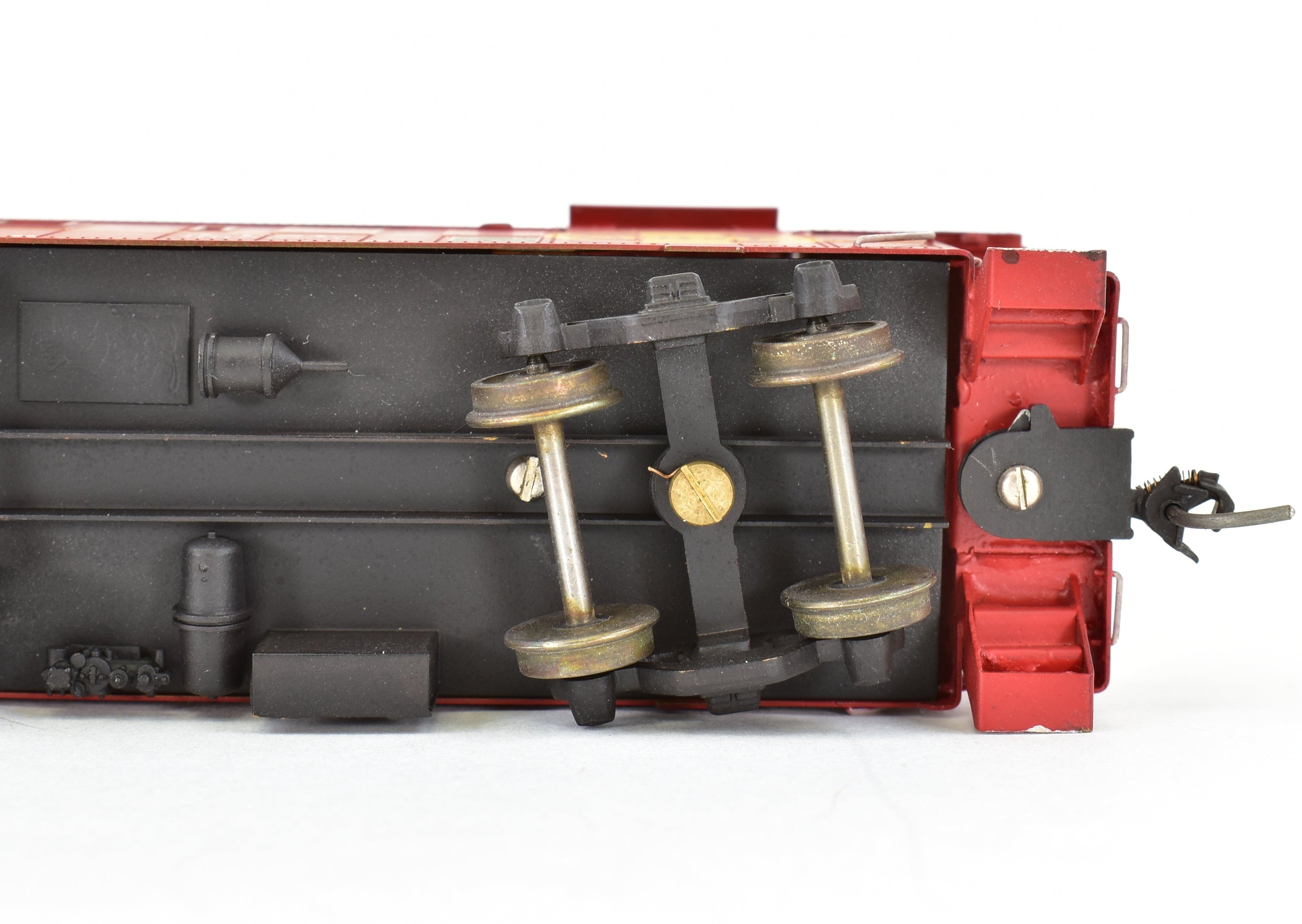 High - Quality HO Scale Brass Nickel - Plated (NPP) ATSF - Santa Fe CE - 2 Caboose Model with Custom Painted Finish