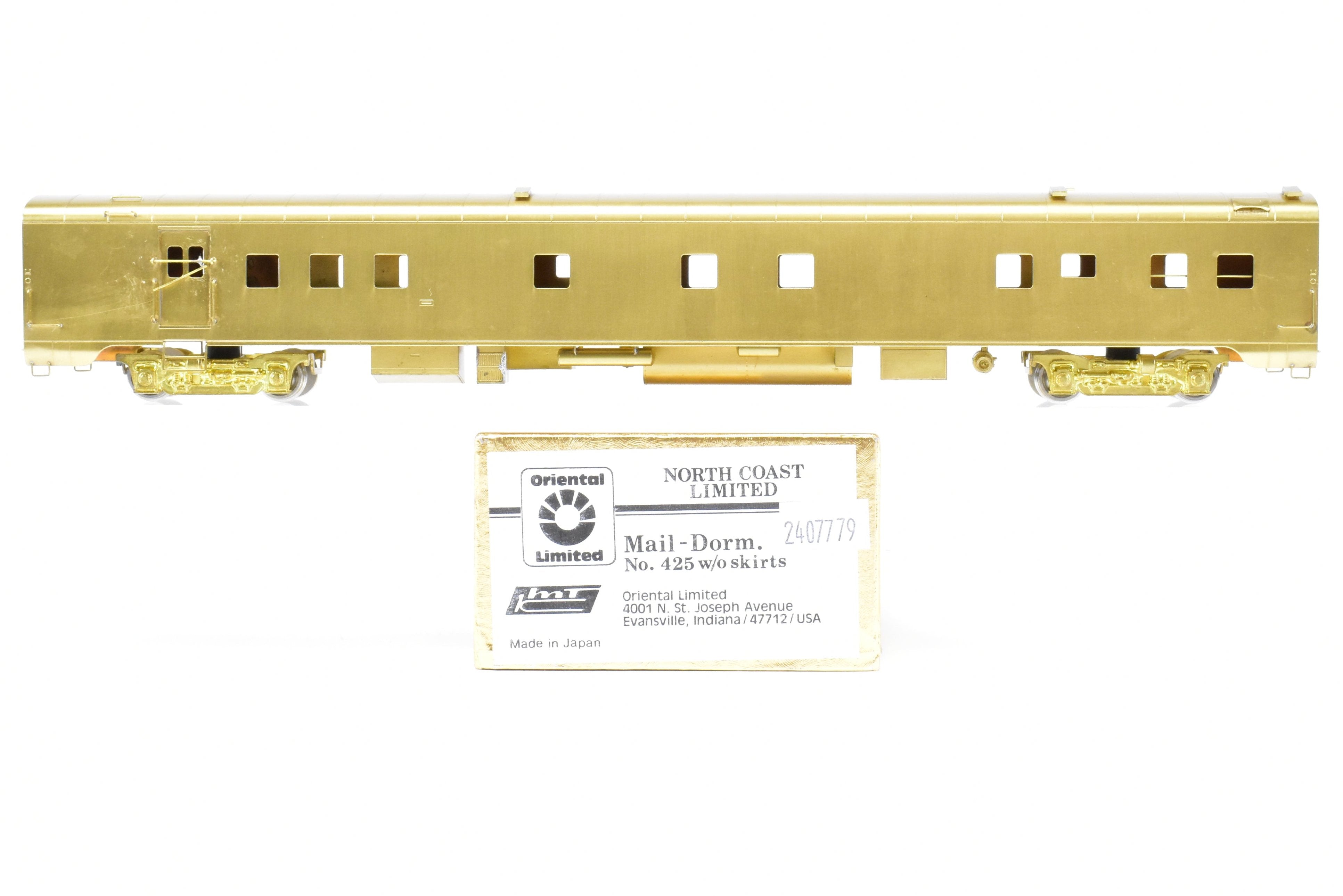 HO Scale Brass Oriental Limited NP - Northern Pacific North Coast Limited Mail - Dormitory Car #425 without Skirts (Model Train Car)