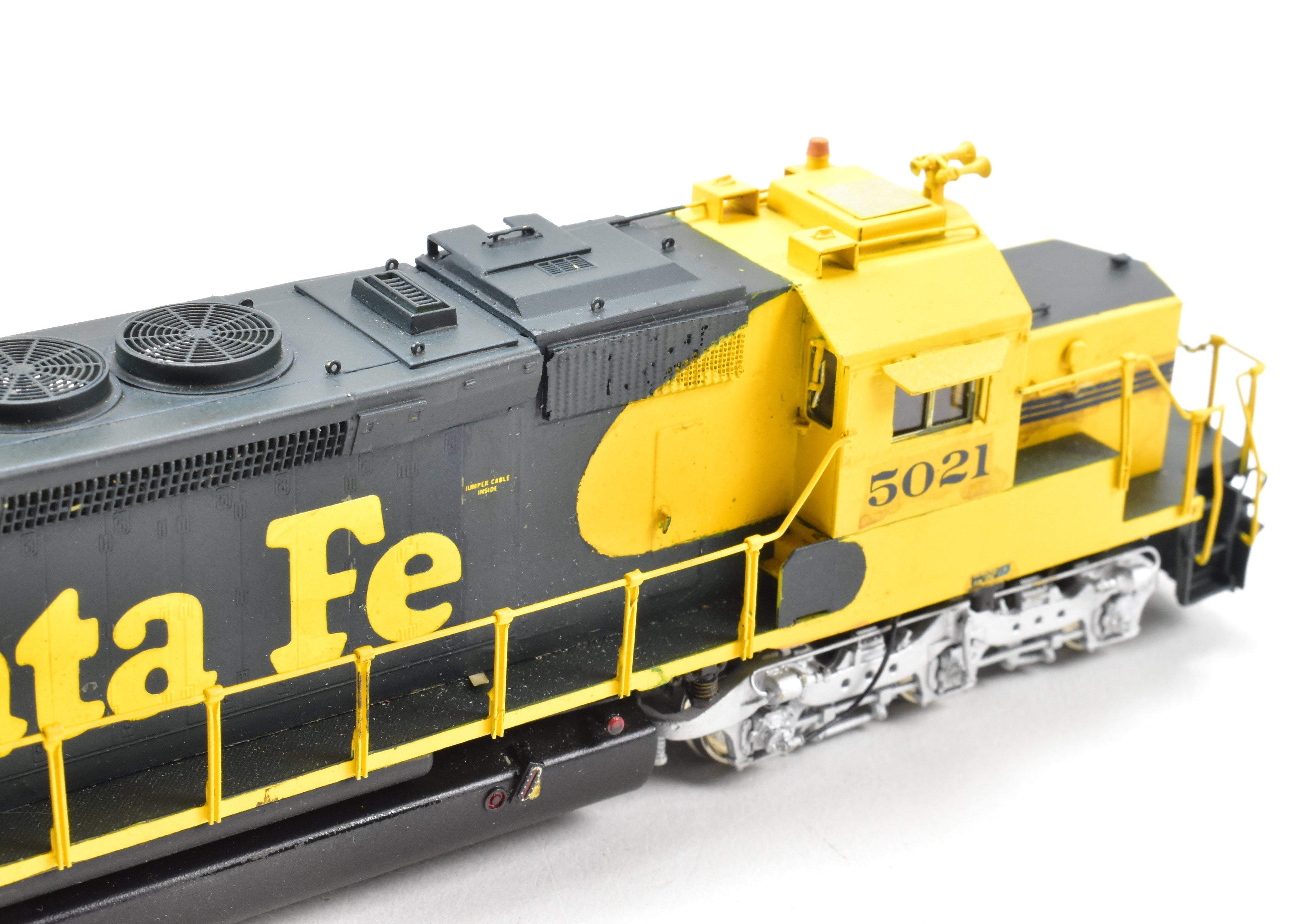 HO Scale Brass ATSF - Santa Fe EMD SD40 - 2 with 116 - Inch Snoot Nose by Overland Models