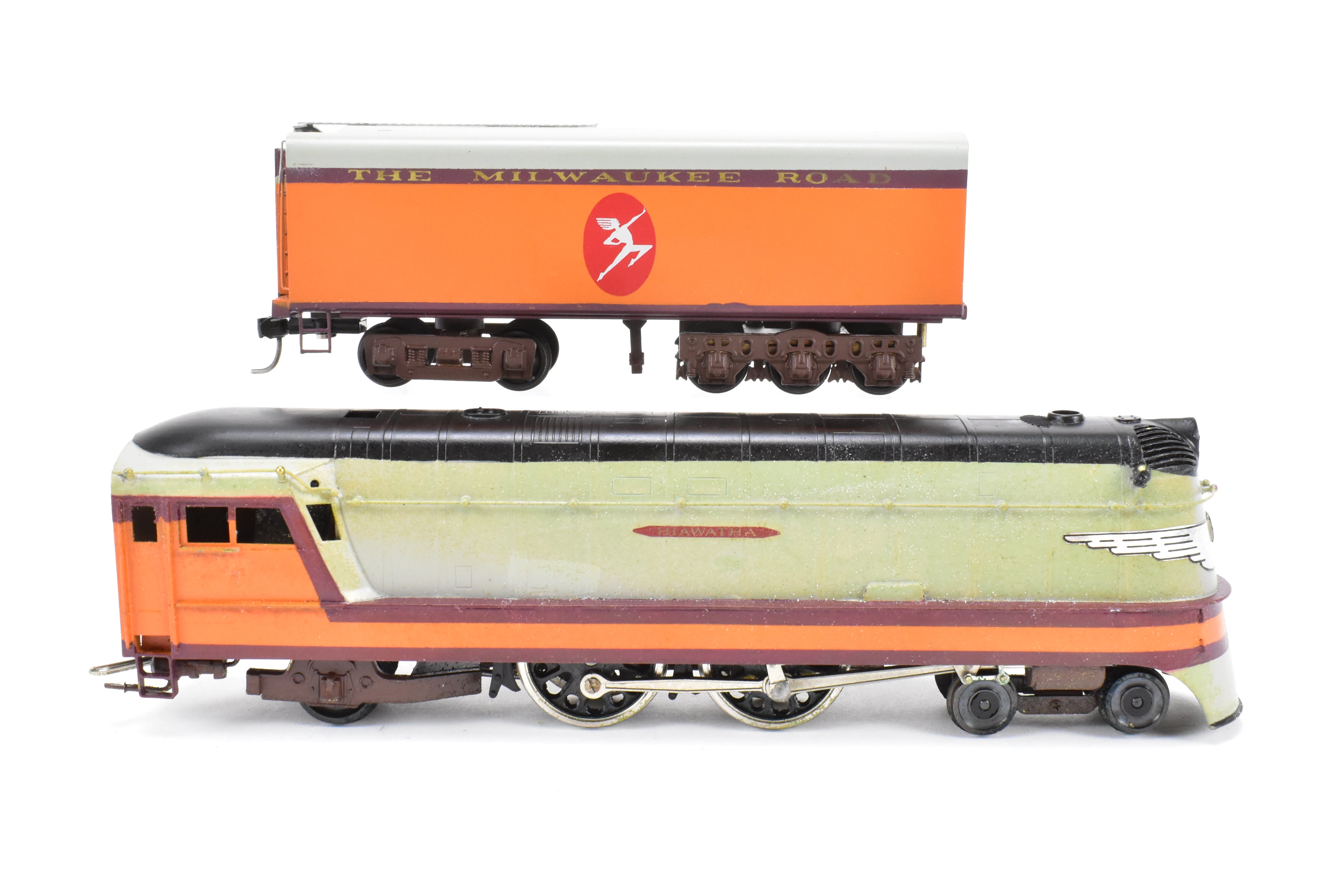 HO Scale Brass NPP Nickel - Plated Milwaukee Road Class A 4 - 4 - 2 Streamlined Hiawatha Atlantic w/Slight Foam Damage