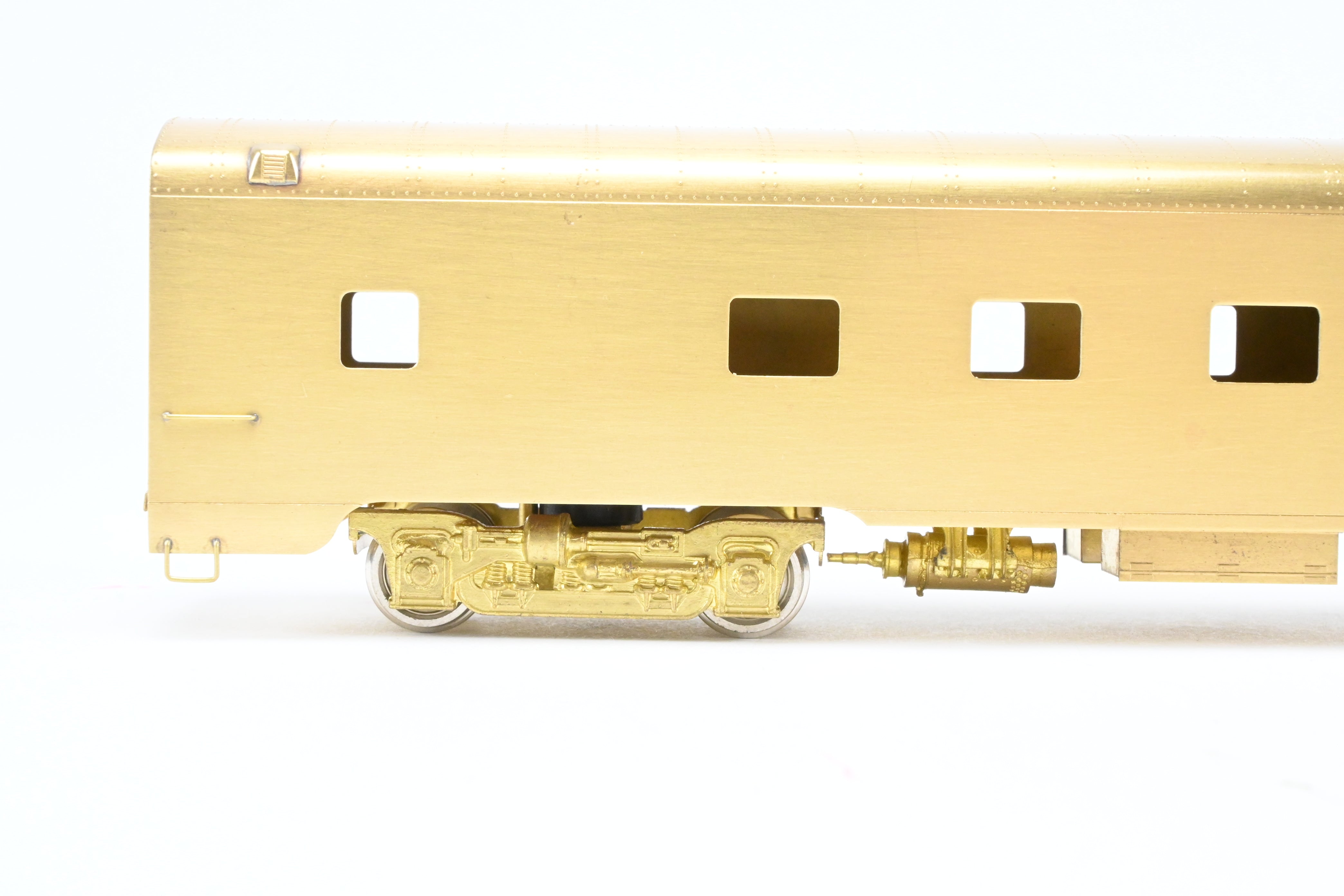 HO Brass Oriental GN - Great Northern Streamlined Empire Builder 1200 Baggage Dorm Model