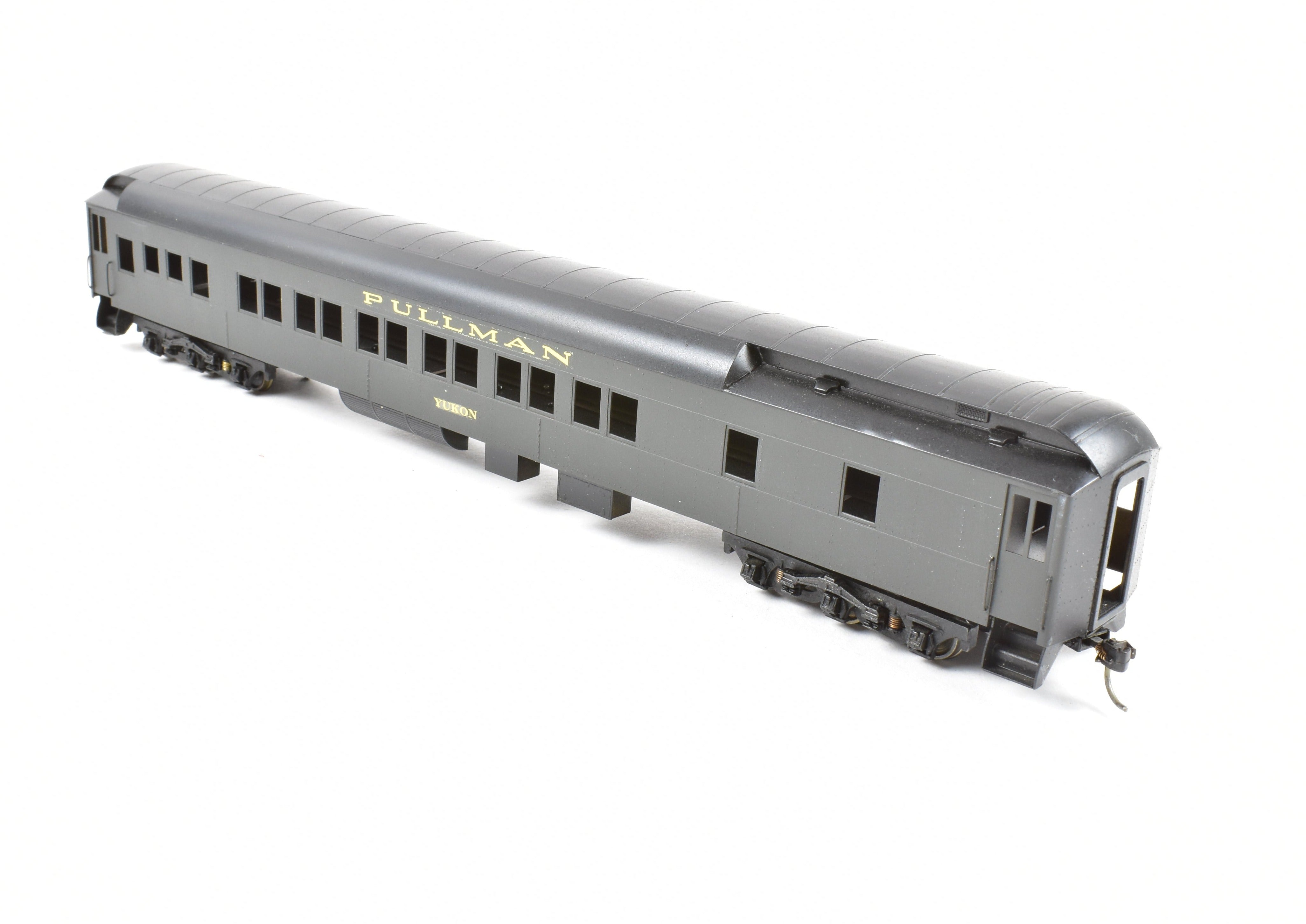 HO Scale Brass Lambert Pullman Yukon 12 - 1 Heavy - Duty Sleeping Car Model with Incorrect Original Box Showing Moderate Shelf Wear