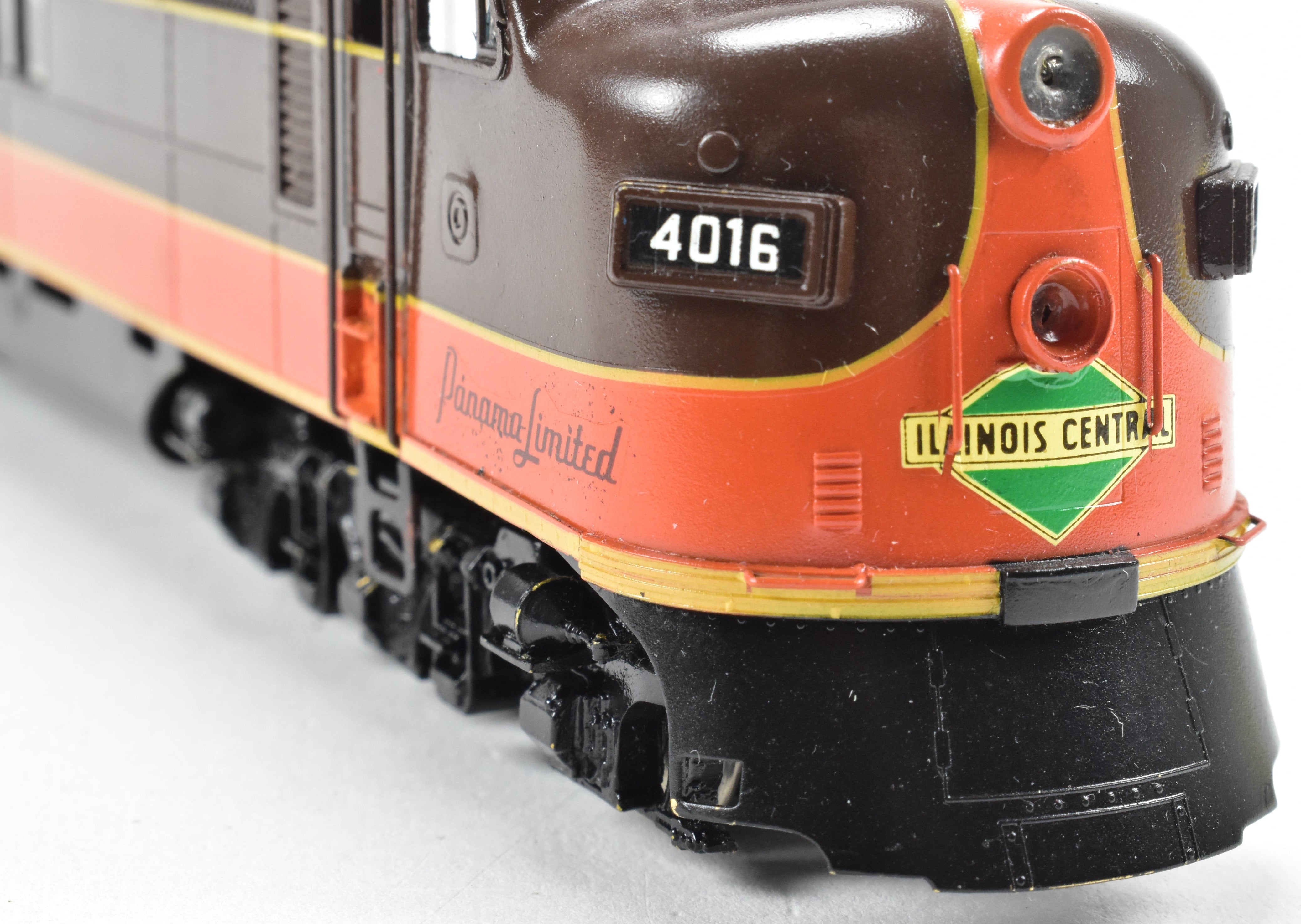 HO Brass Oriental Limited Illinois Central E7A/B Set with Large Number Boards