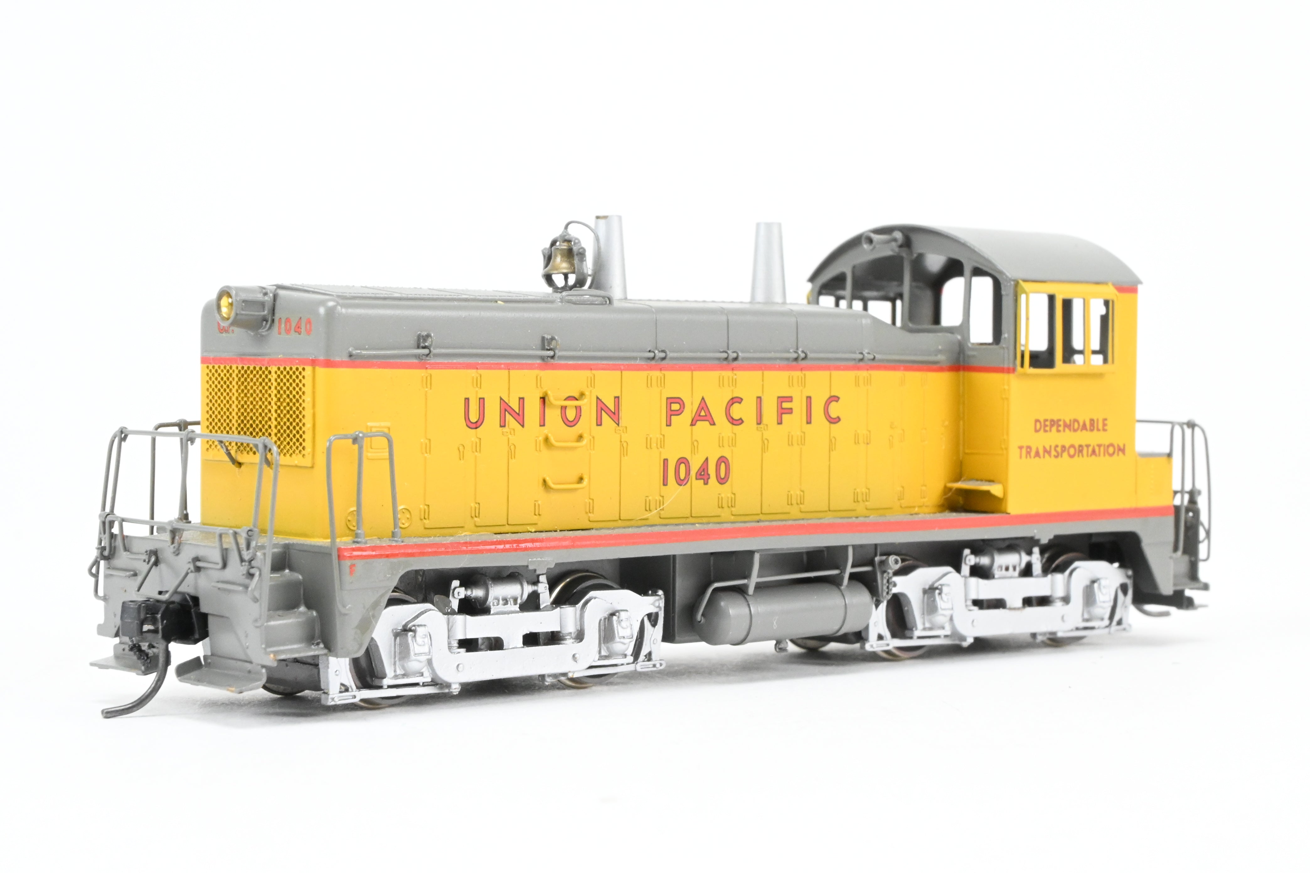 HO Scale Brass Oriental Limited Union Pacific EMD NW - 2 1000HP Phase II Switcher Locomotive with Custom Painting in As - Is Condition