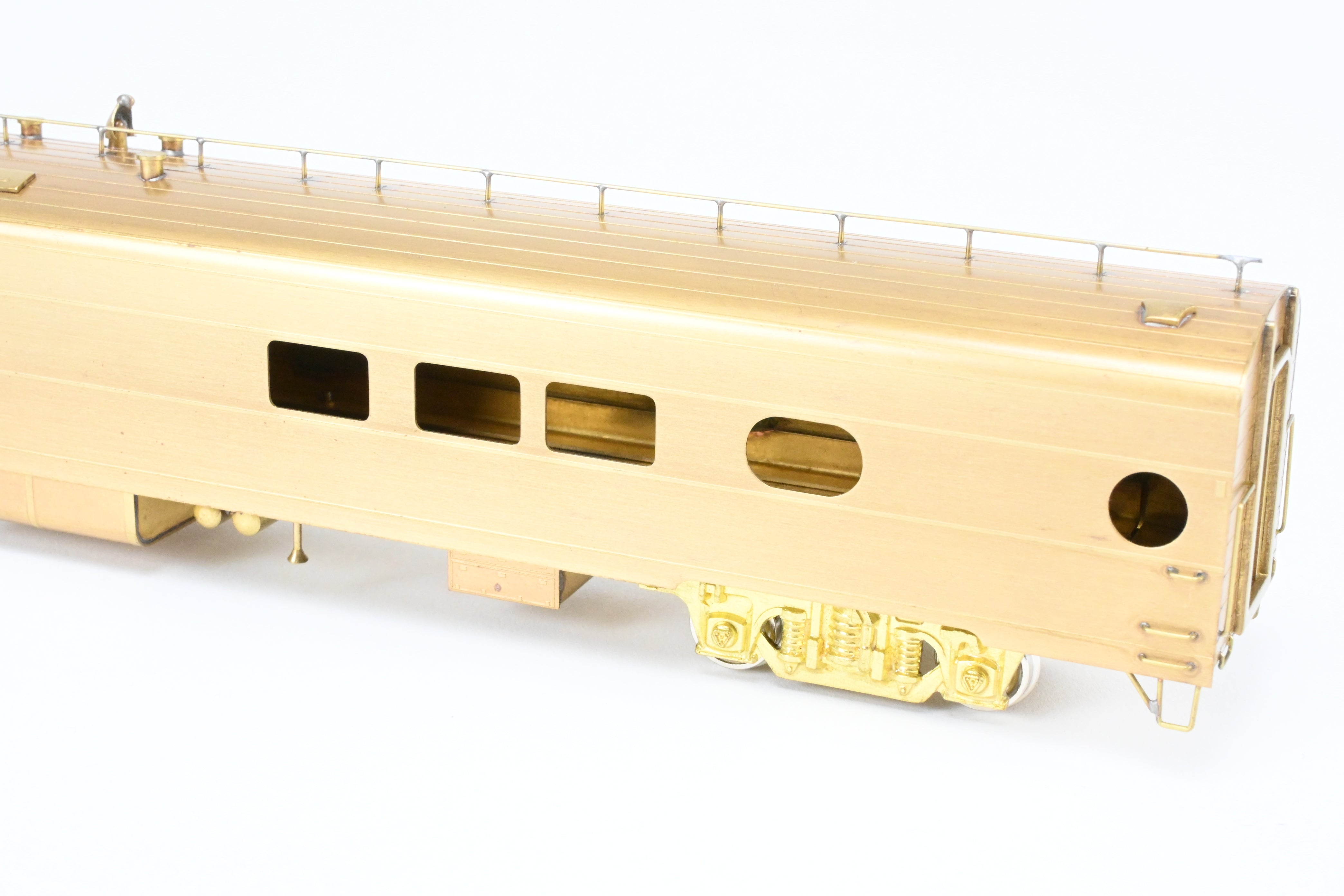 High - Quality HO Scale Brass Soho Model of Milwaukee Road #172 Coffee Shop Tap Lounge