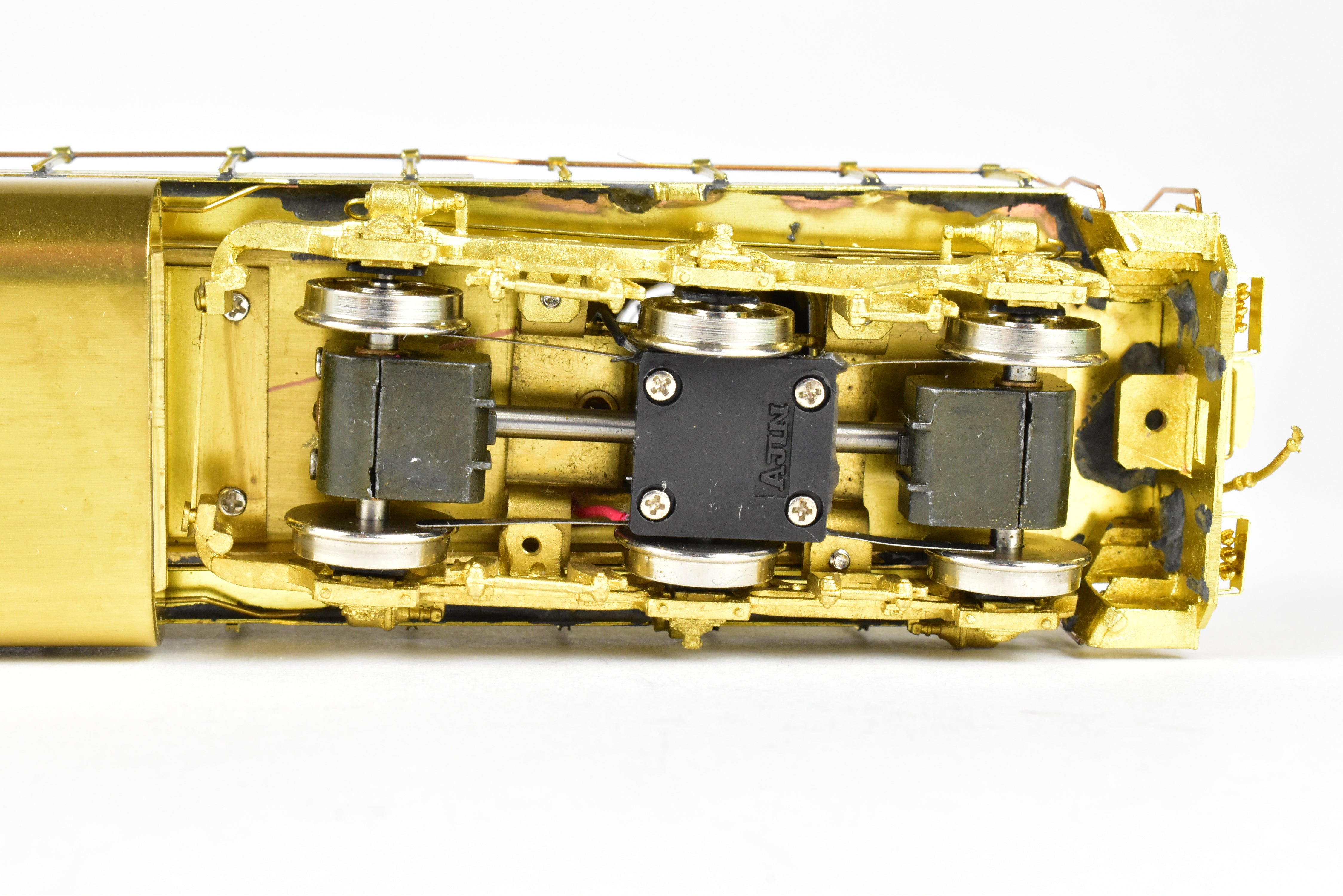 Brass ATSF - Santa Fe EMD SD40-2 116 Inch Snoot Nose Model by Overland