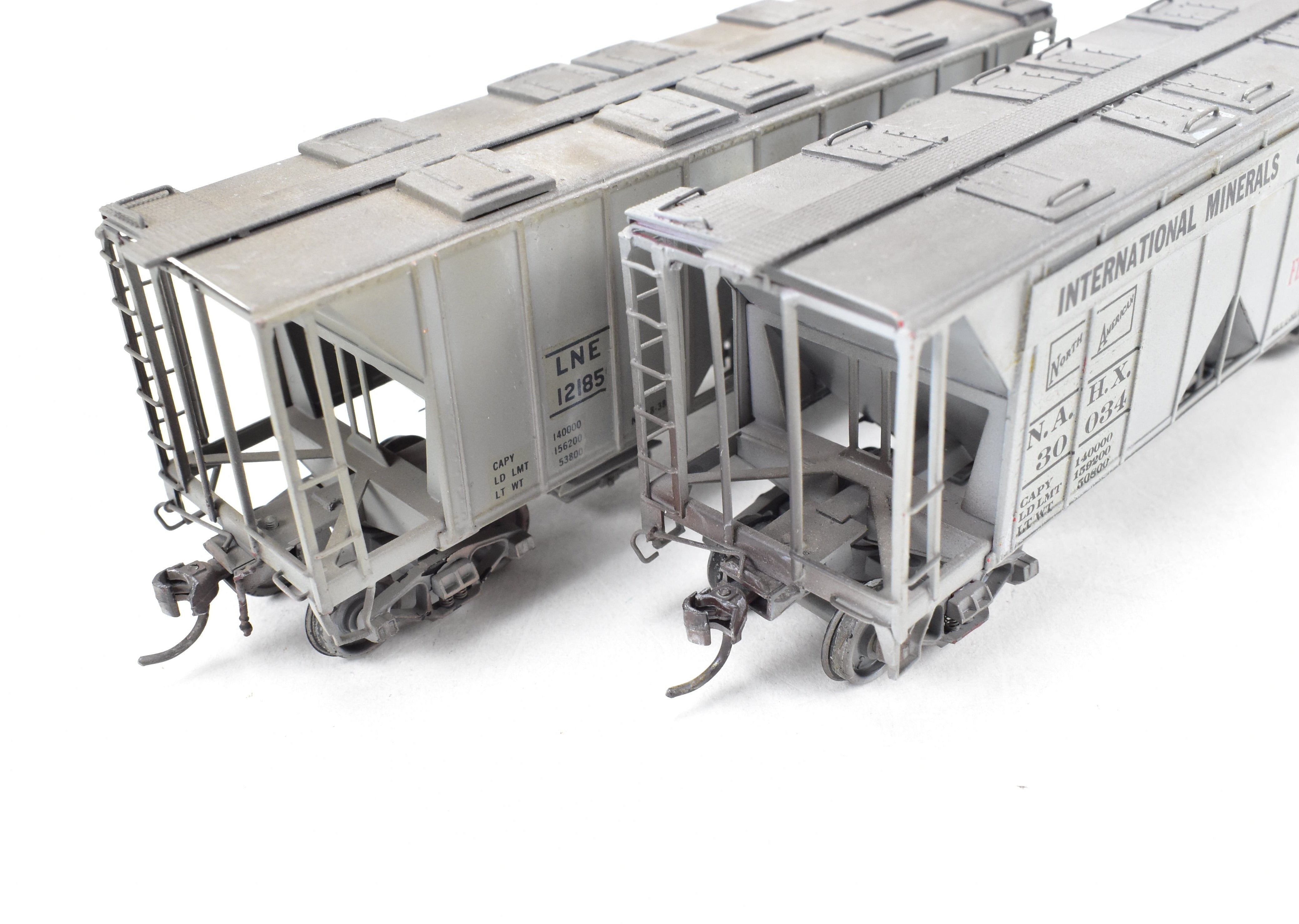 HO Scale Brass 2-Piece Lot of Custom Painted & Weathered ACF 34' Covered Hoppers