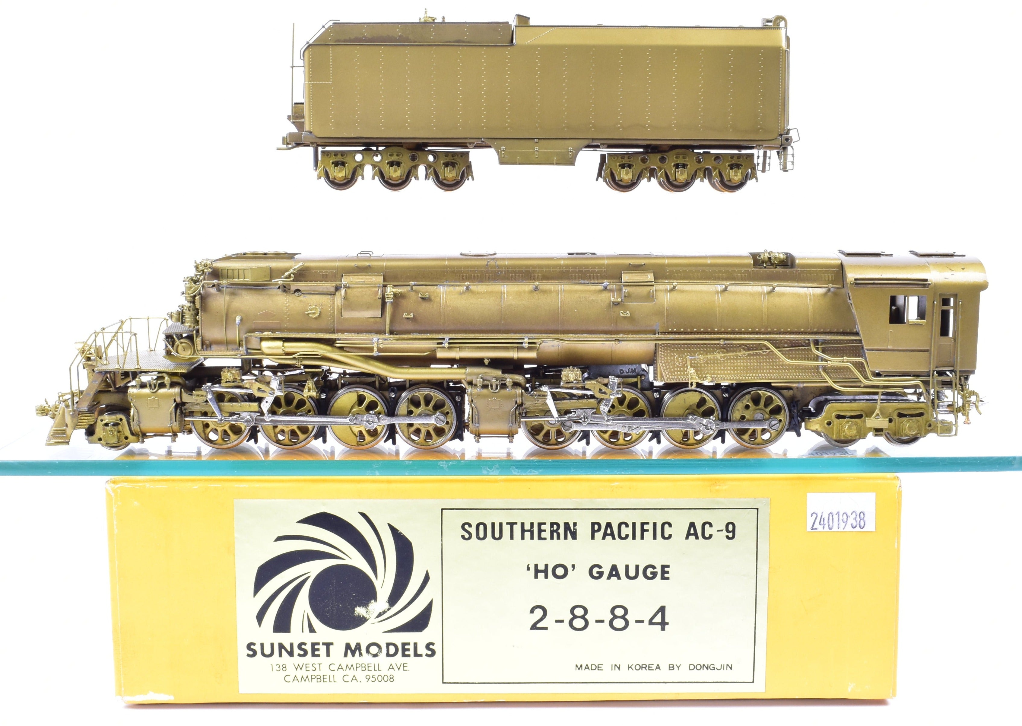 HO Scale Brass Model Train - Sunset Models' Southern Pacific AC - 9 2 - 8 - 8 - 4 Yellowstone in Yellow Color