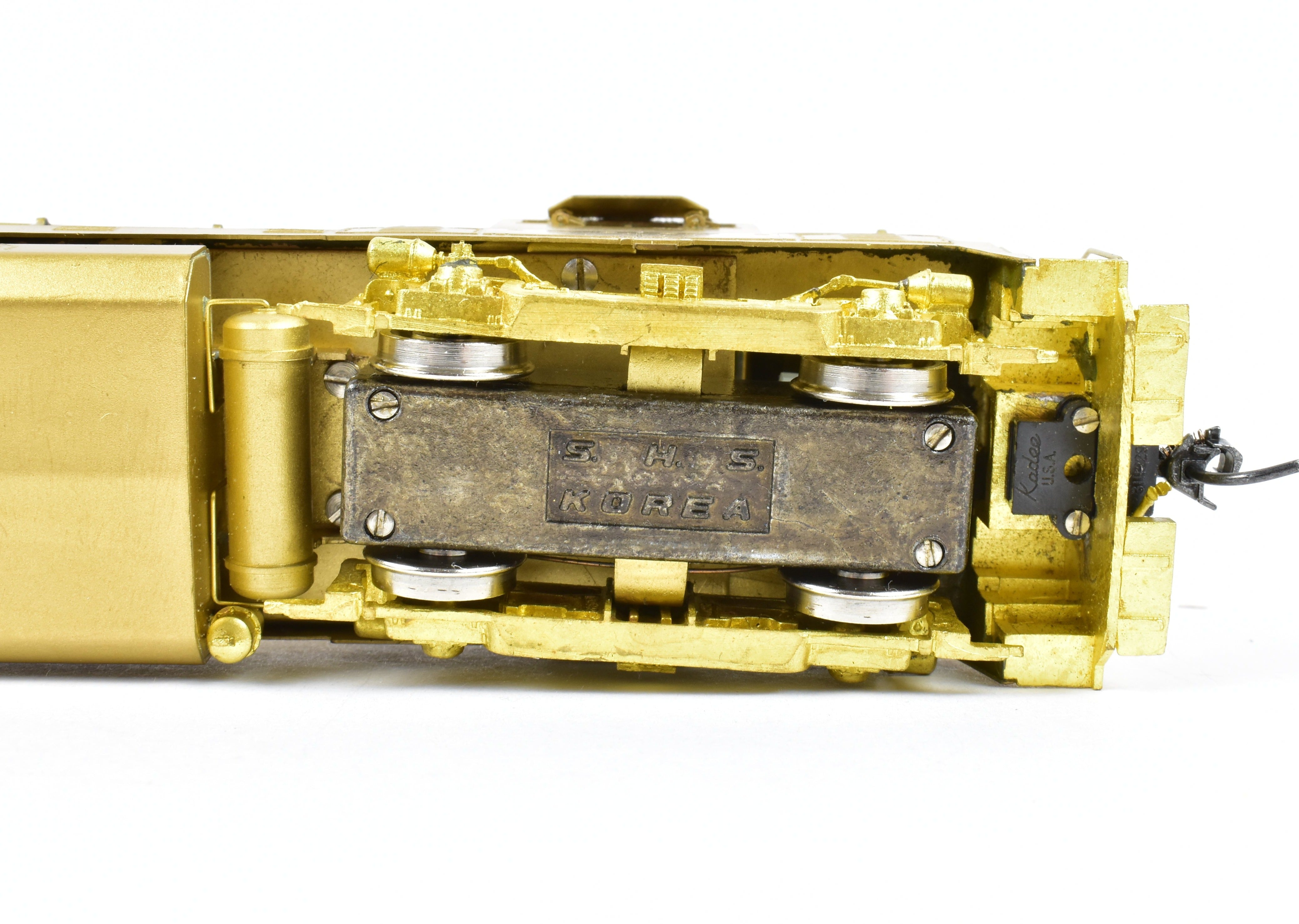 High - Quality HO Scale Brass Model of GE U - 25B 2500 HP Low Hood Intermediate Locomotive from Oriental Limited for Various Railroads
