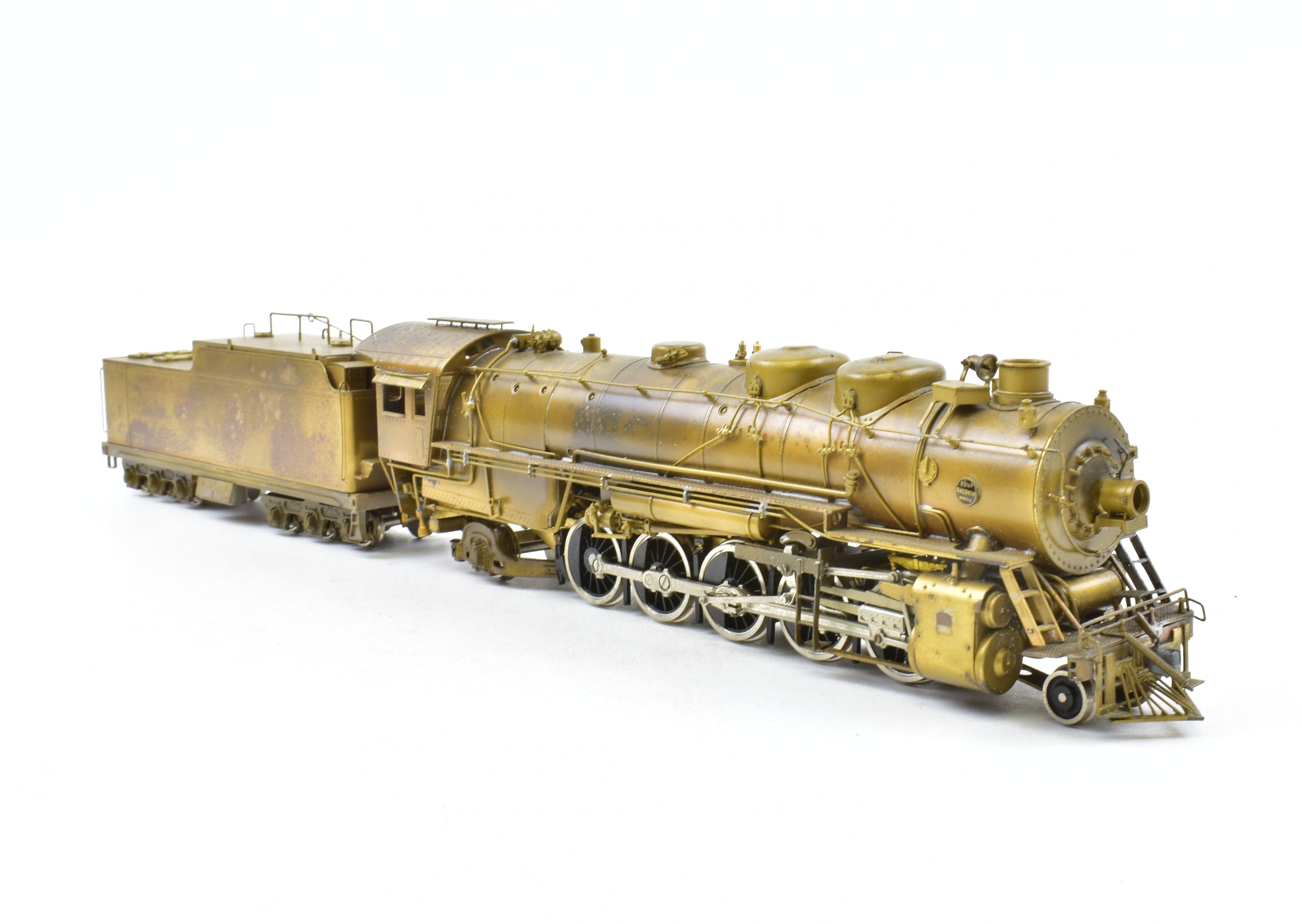 High - Quality HO Scale Brass Pacific Fast Mail Model Train - United ATSF - Santa Fe 2 - 10 - 2