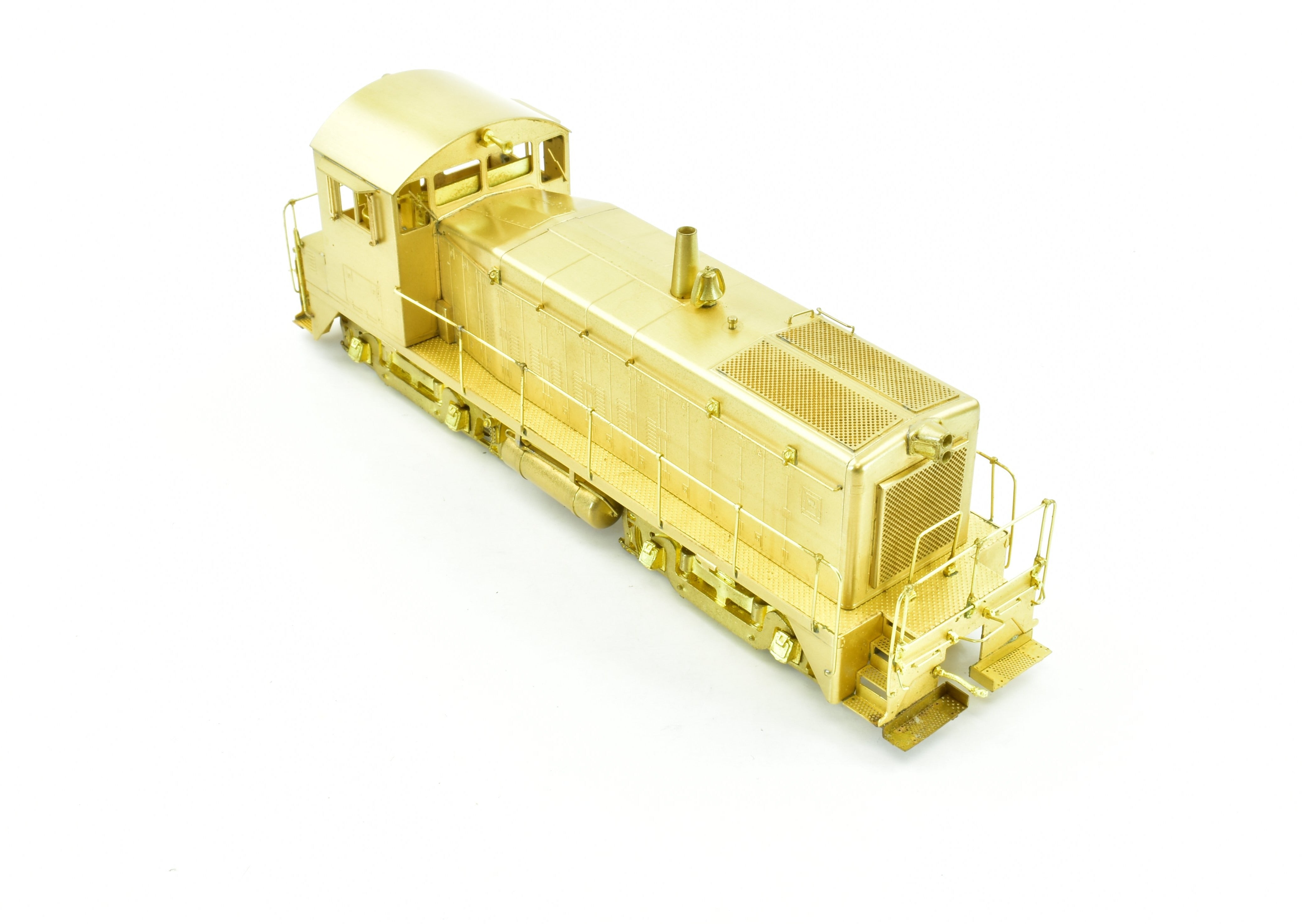 HO Scale Brass Oriental Limited Collection of Various Roads EMD SW - 8 800HP Diesel Switcher Model Train