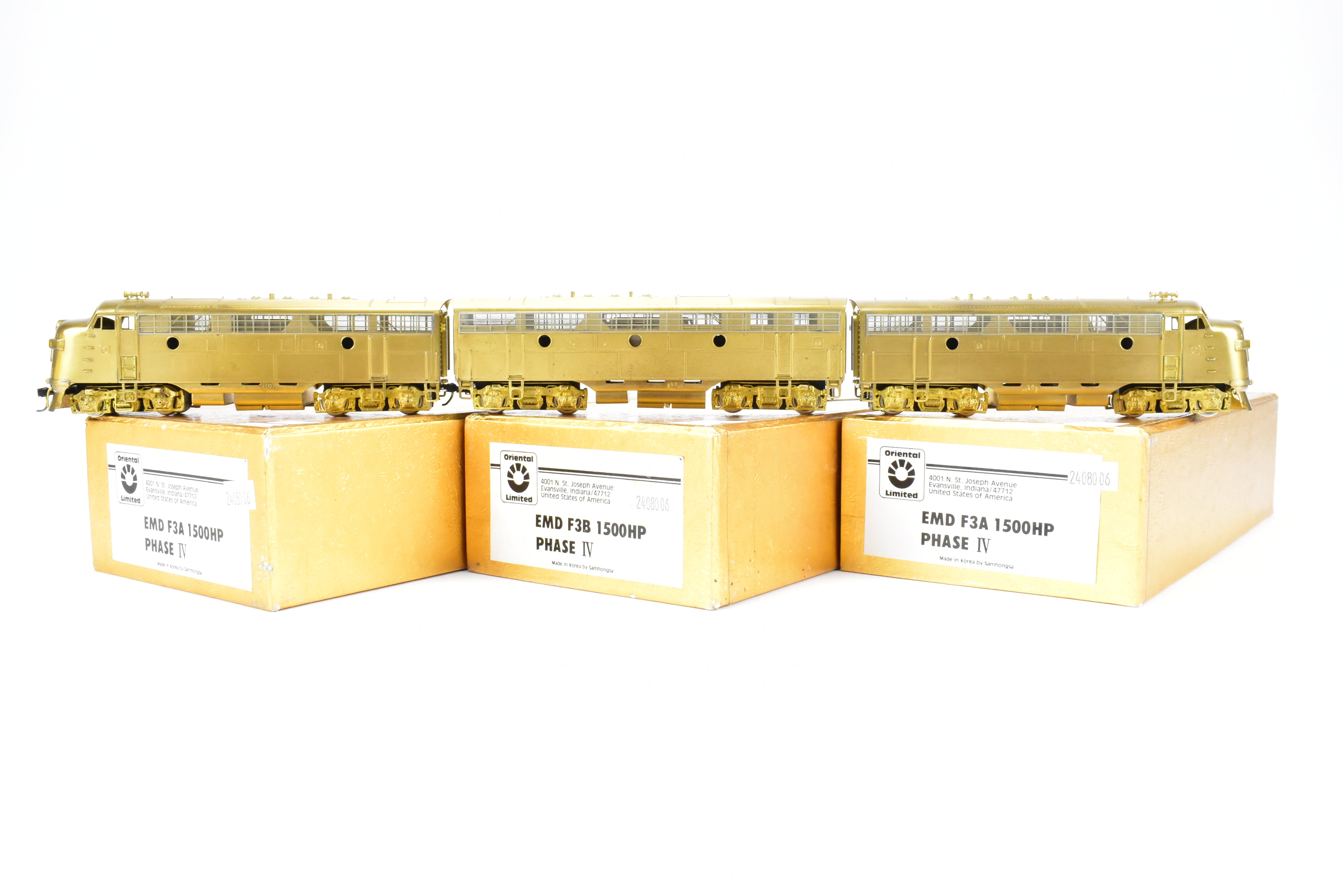 HO Scale Brass Oriental Limited Model Train Various Road EMD F3A/F3B/F3A Phase IV 1500 HP 3-Unit Set for Collectors