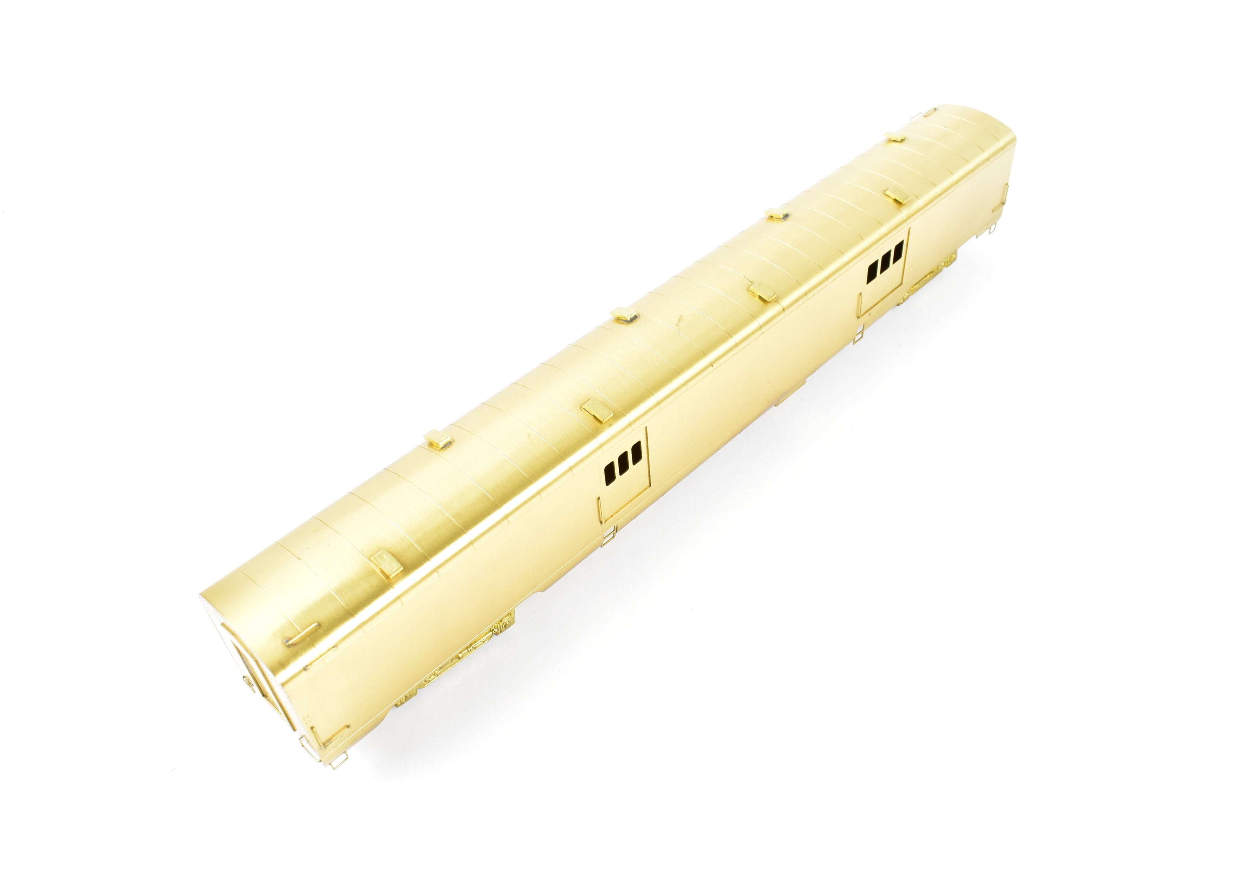 HO Scale Brass Oriental Limited Model of Northern Pacific North Coast Limited #400 Water Baggage Car with Skirts for Train Enthusiasts
