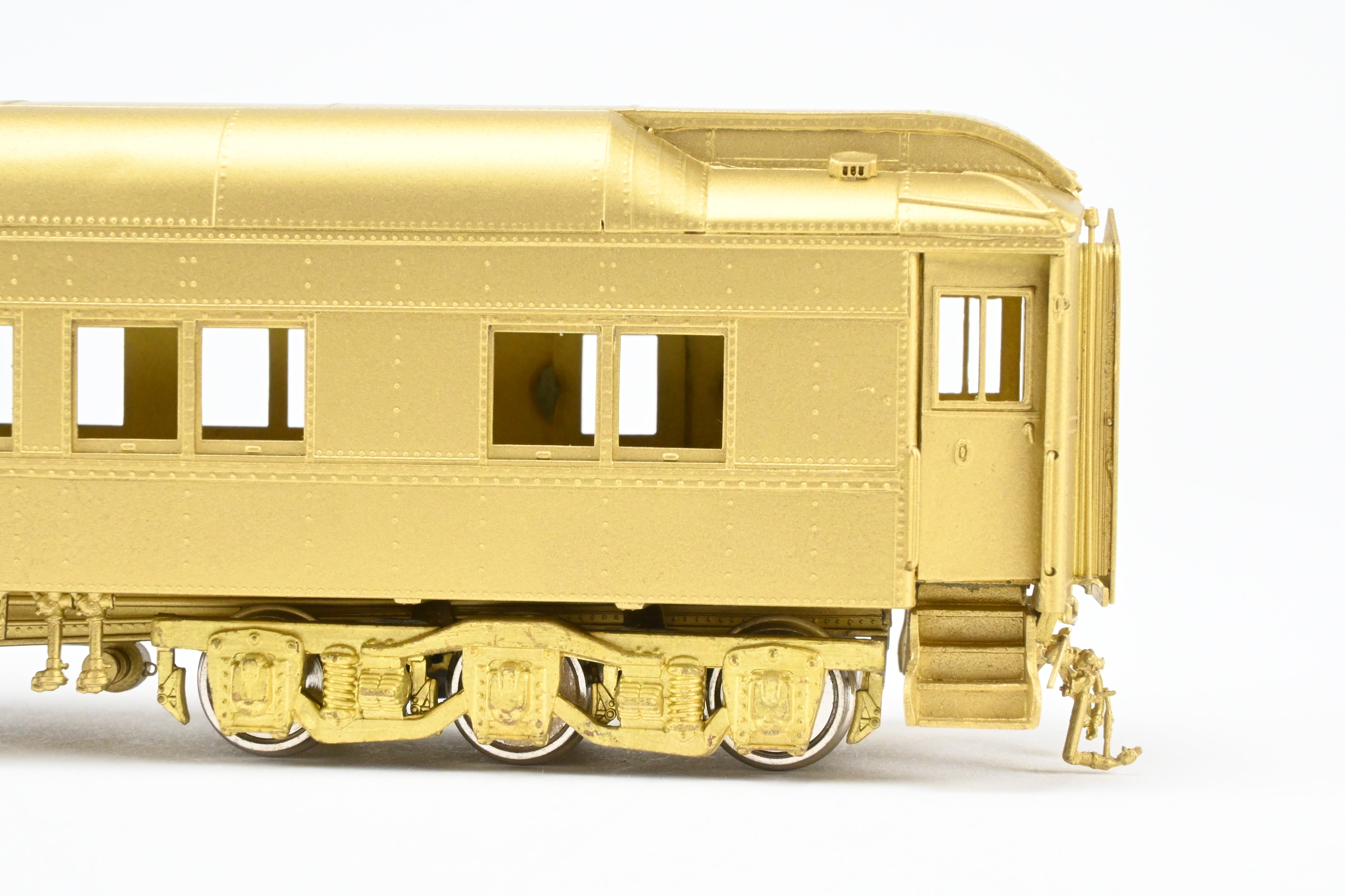 HO Scale Brass Oriental Limited Edition Various Roads Pullman Heavyweight 10 - Section 1 - Drawing Room 2 - Compartment Sleeper with Mechanical Air - Conditioning