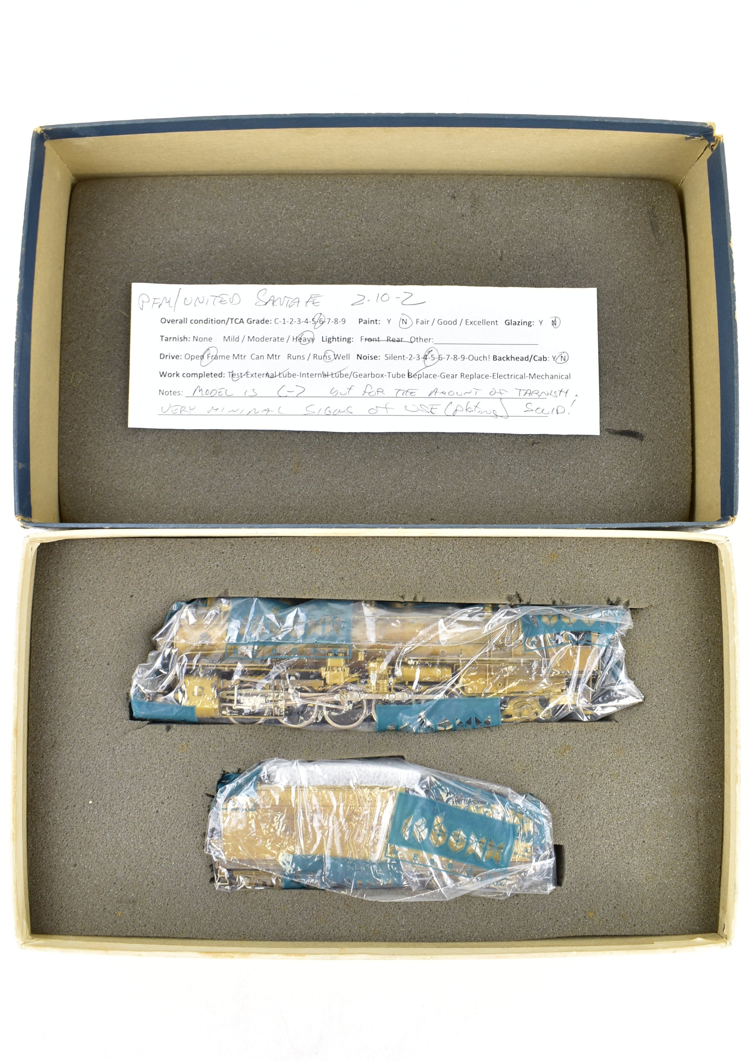 High - Quality HO Scale Brass Pacific Fast Mail Model Train - United ATSF - Santa Fe 2 - 10 - 2
