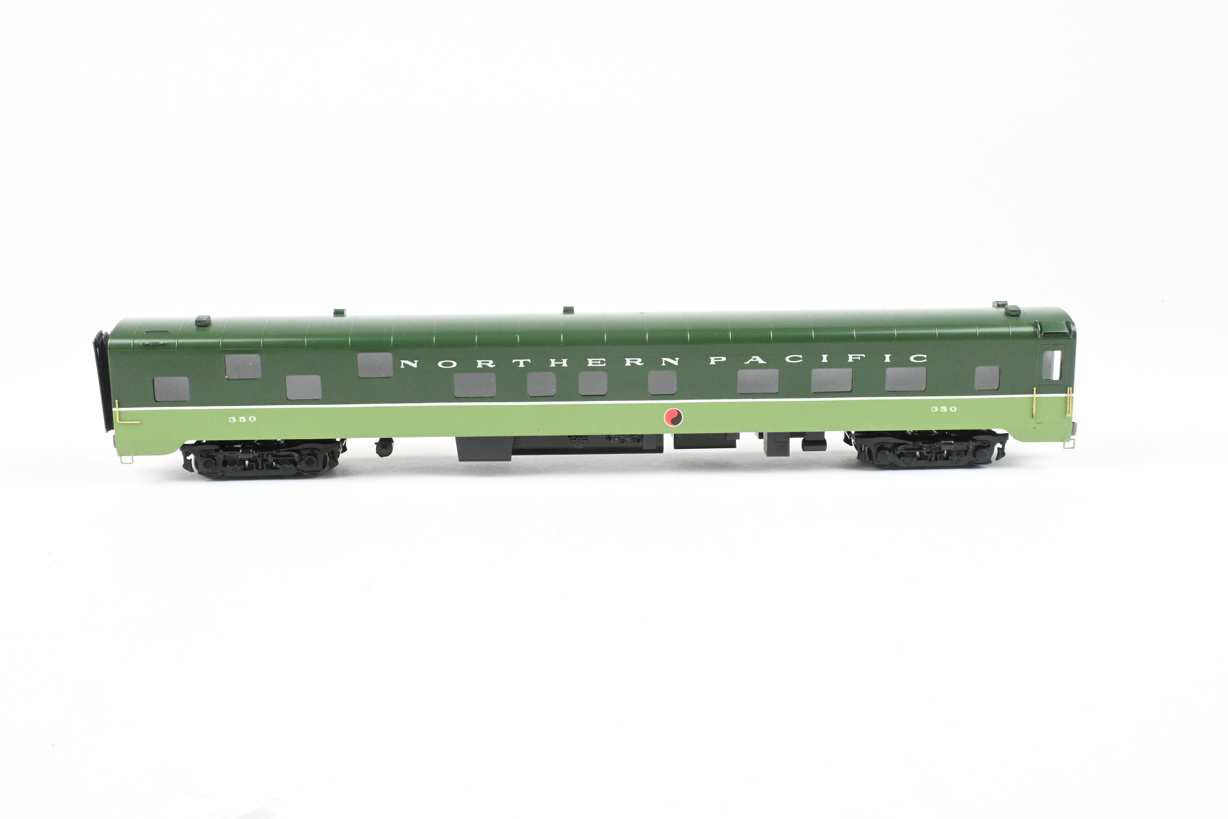 Custom Painted HO Brass Oriental Limited NP Northern Pacific Sleeper #350 with Skirts