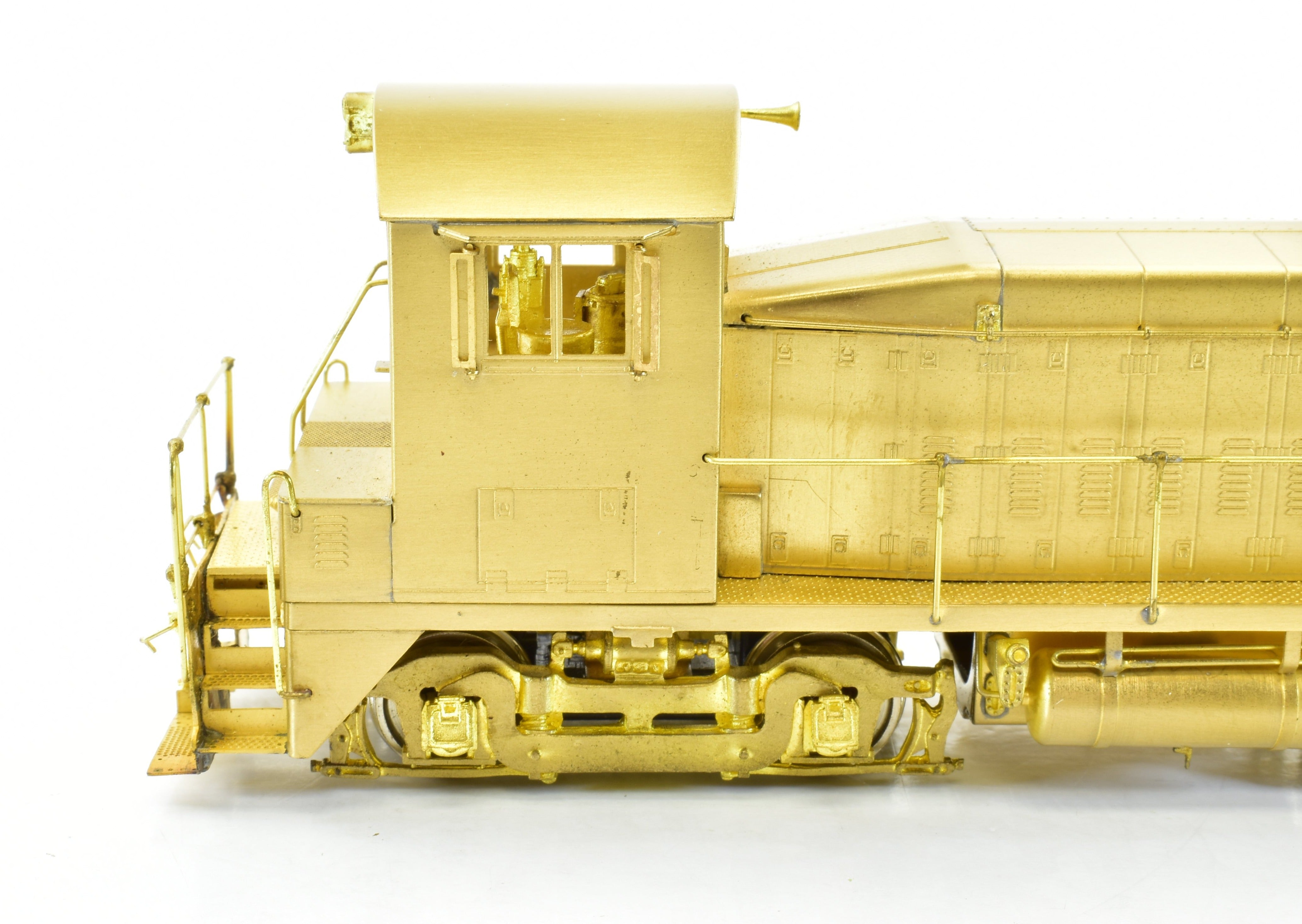 HO Scale Brass Oriental Limited Collection of Various Roads EMD SW - 8 800HP Diesel Switcher Model Train