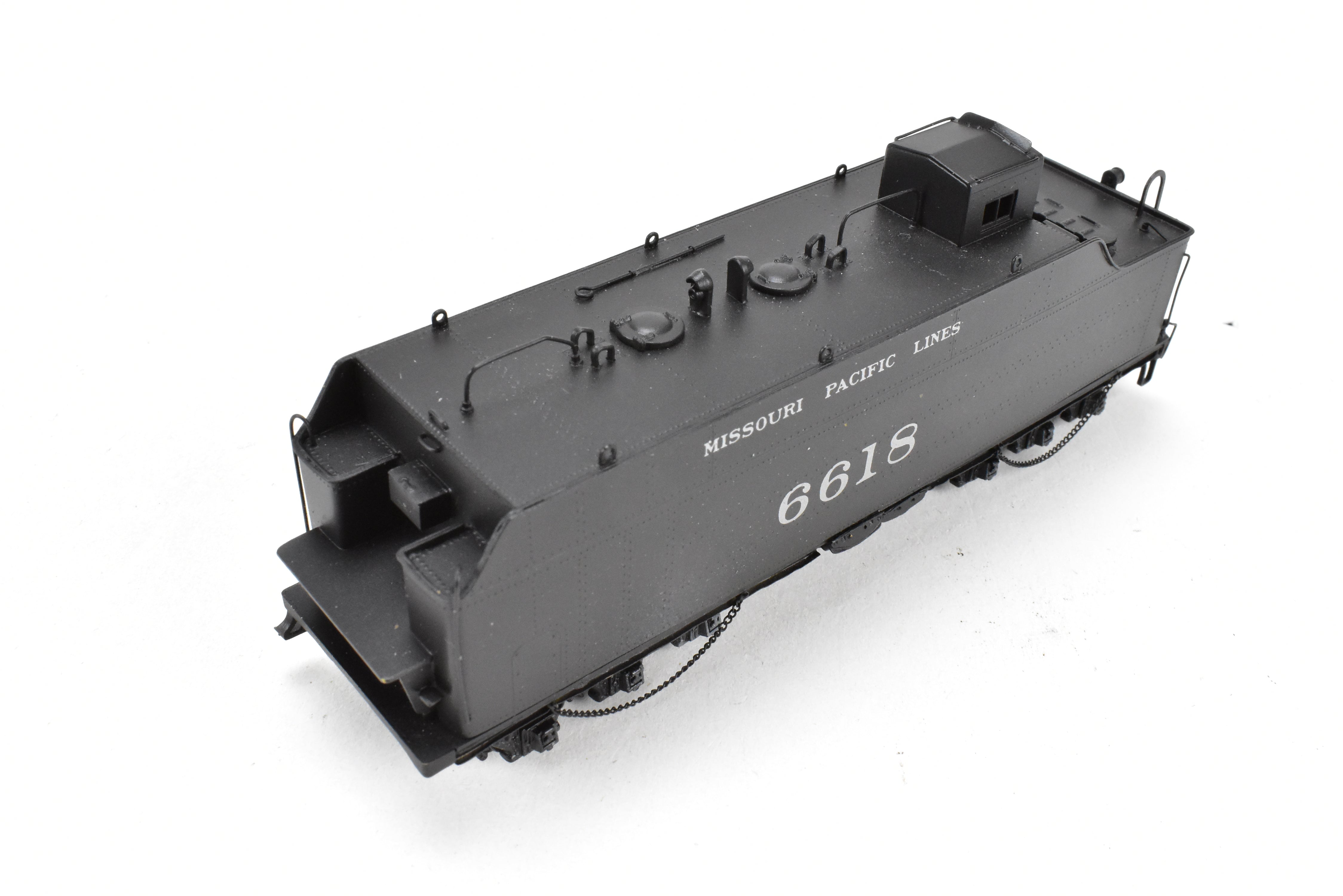 Custom Painted HO Brass PFM Samhongsa Missouri Pacific 4-6-2 P-73 No. 6618
