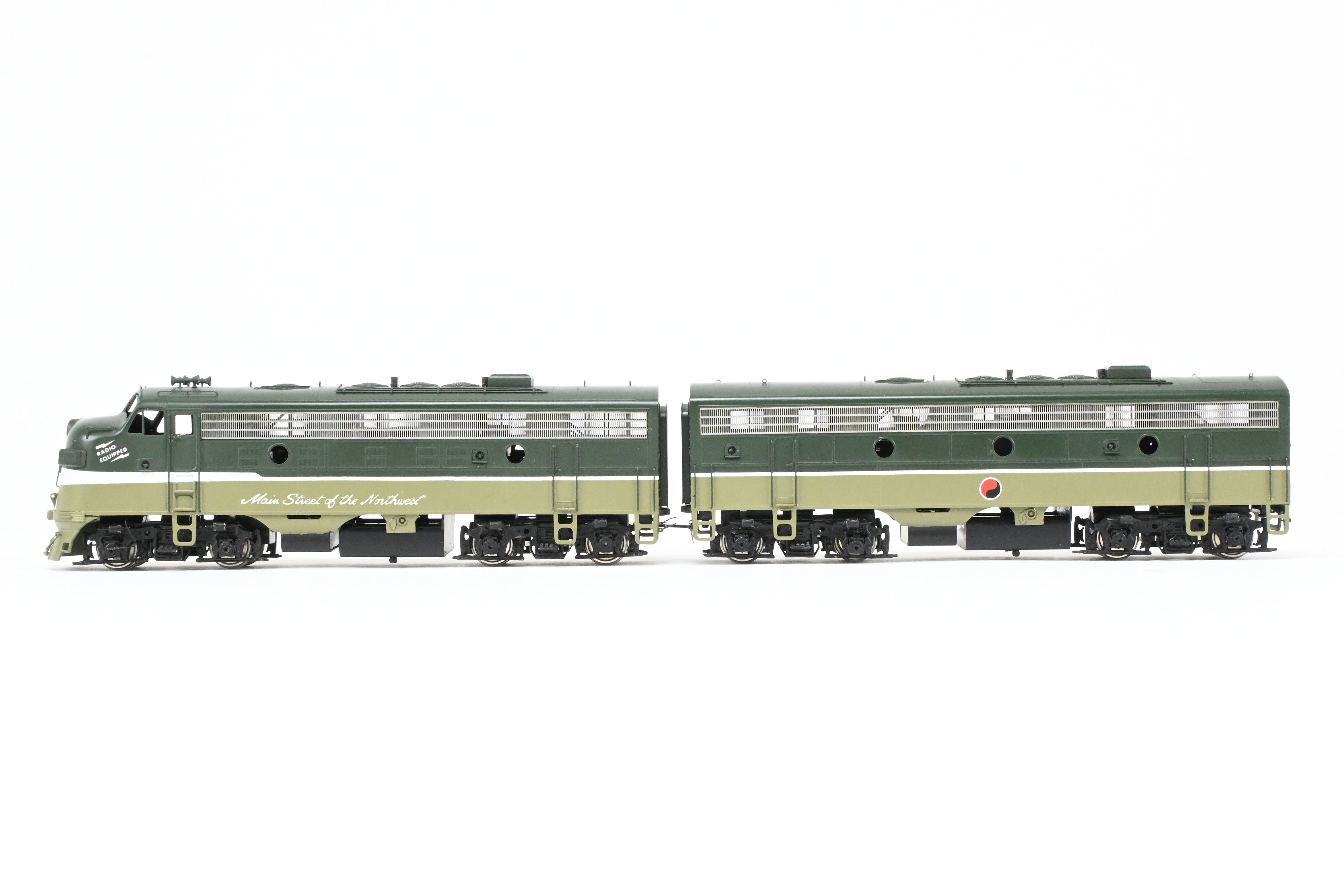 HO Scale Brass Model Train Set - Oriental Limited NP - Northern Pacific EMD F9A/F9B with 1750 HP for Passenger Service in Loewy 'Main Street of the Northwest' North Coast Limited Paint Scheme
