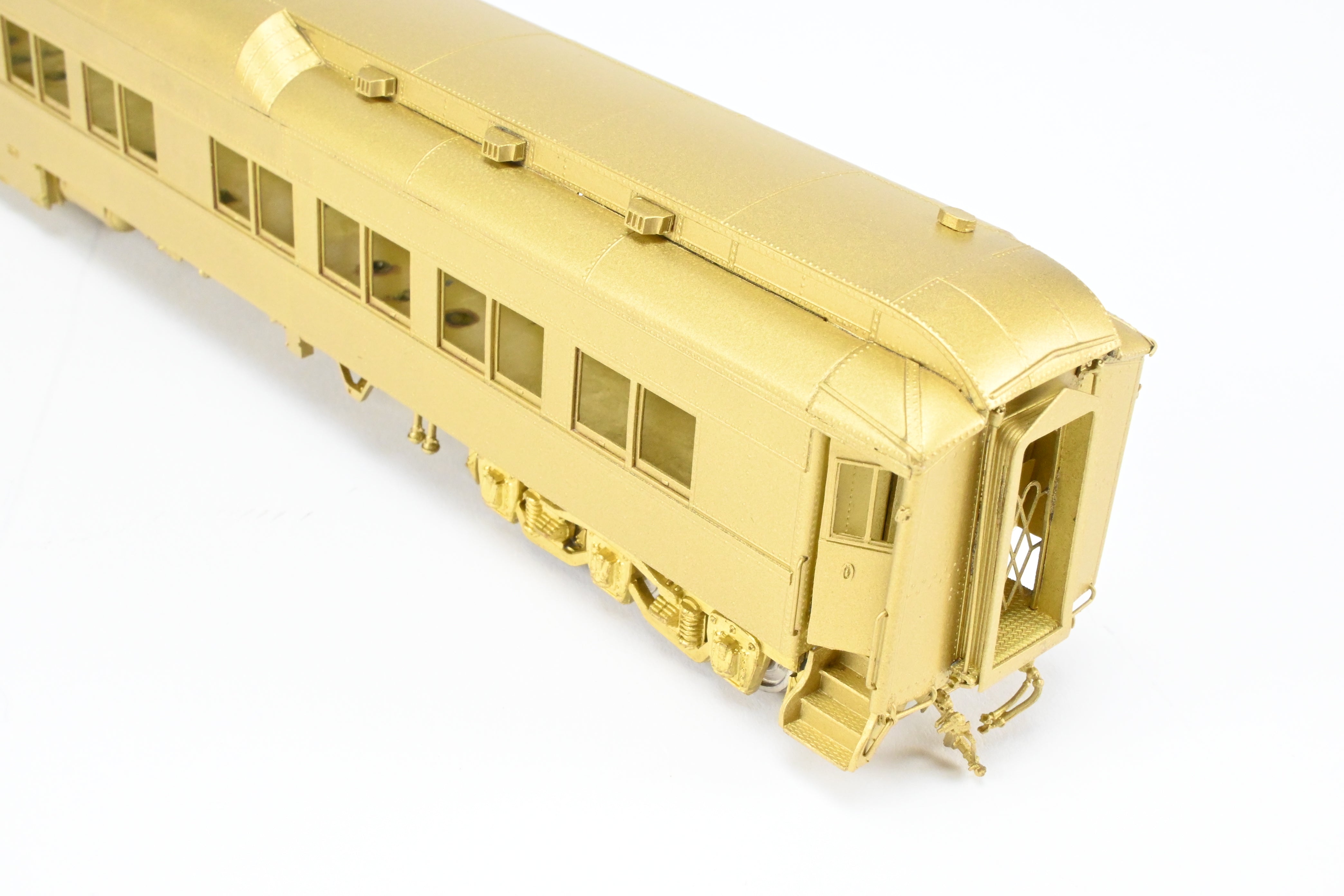 HO Scale Brass Oriental Limited Edition Various Roads Pullman Heavyweight 10 - Section 1 - Drawing Room 2 - Compartment Sleeper with Mechanical Air - Conditioning