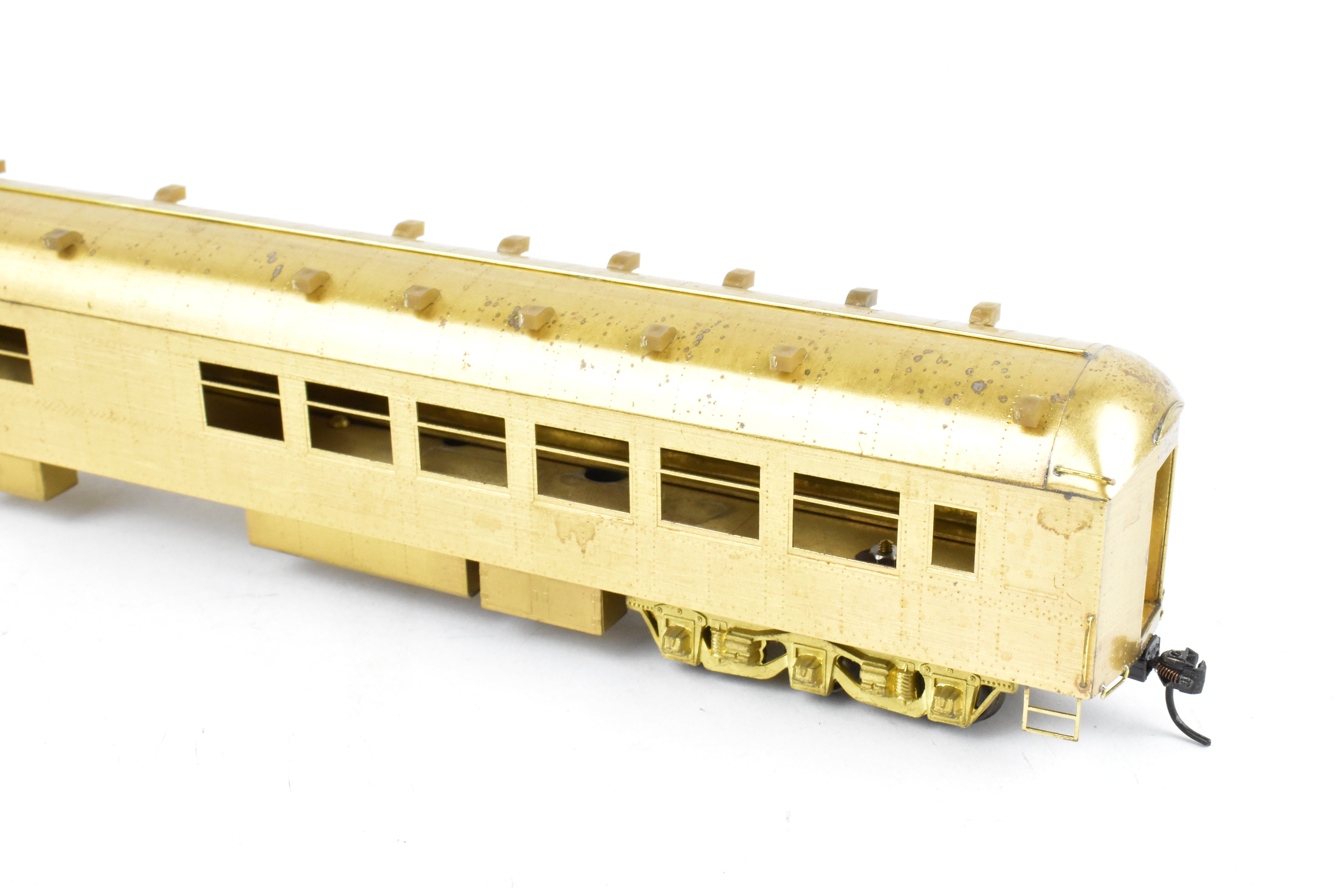 HO Scale Brass Soho Model - Southern Pacific 79-Foot Harriman Diner, Either Original or Hamburger Grill Car for Model Trains