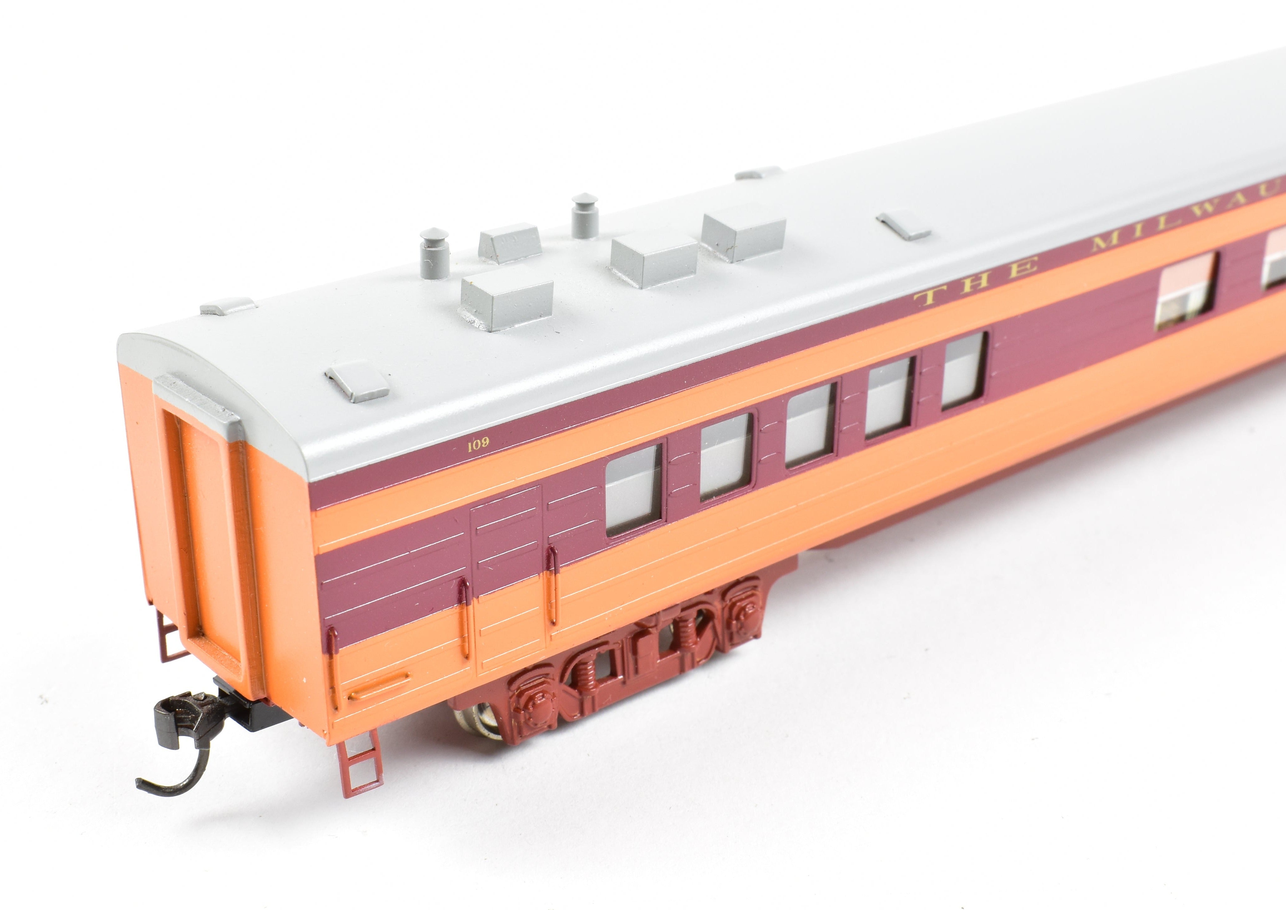 HO Scale Brass NPP Nickel - Plated Milwaukee Road Hiawatha 2 - Car Dining & Observation Set
