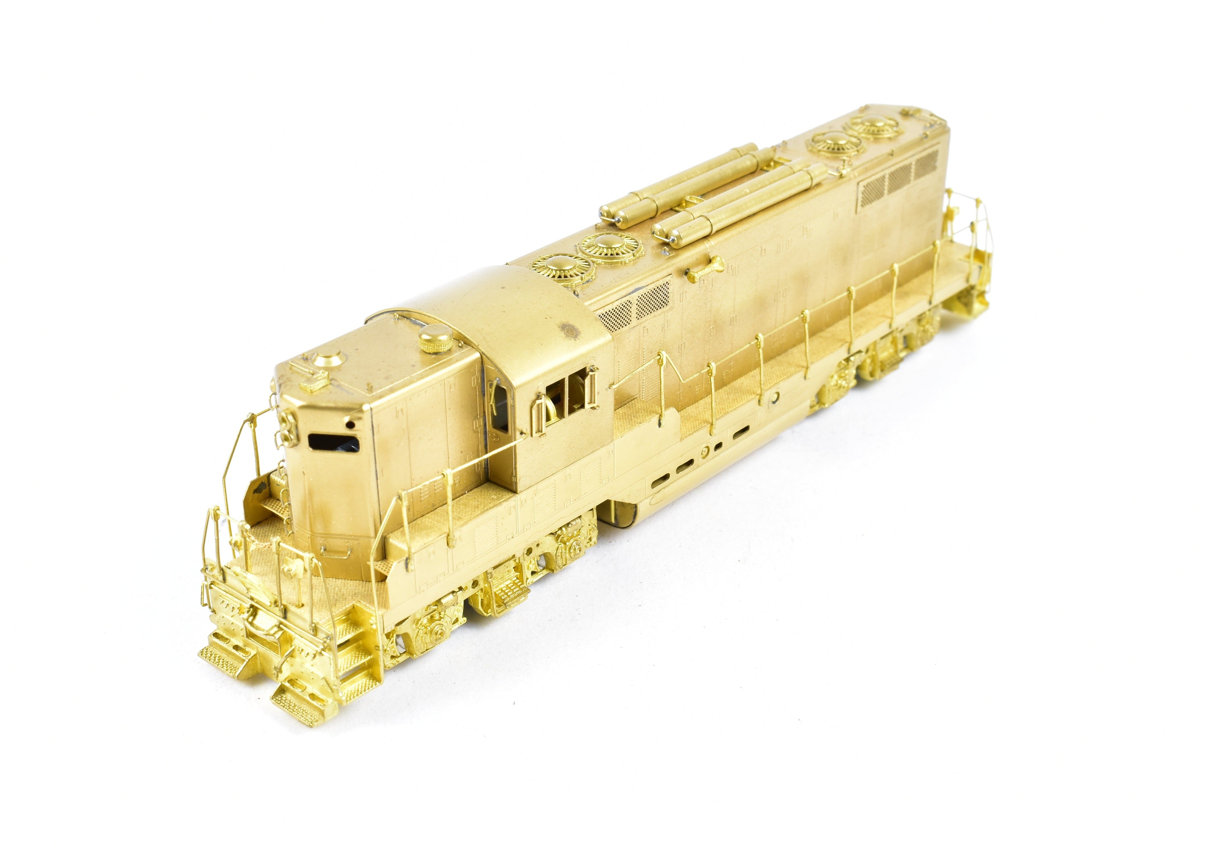 HO Brass Oriental Limited EMD GP7 1500 HP Non - Dynamic Passenger Model with Spares
