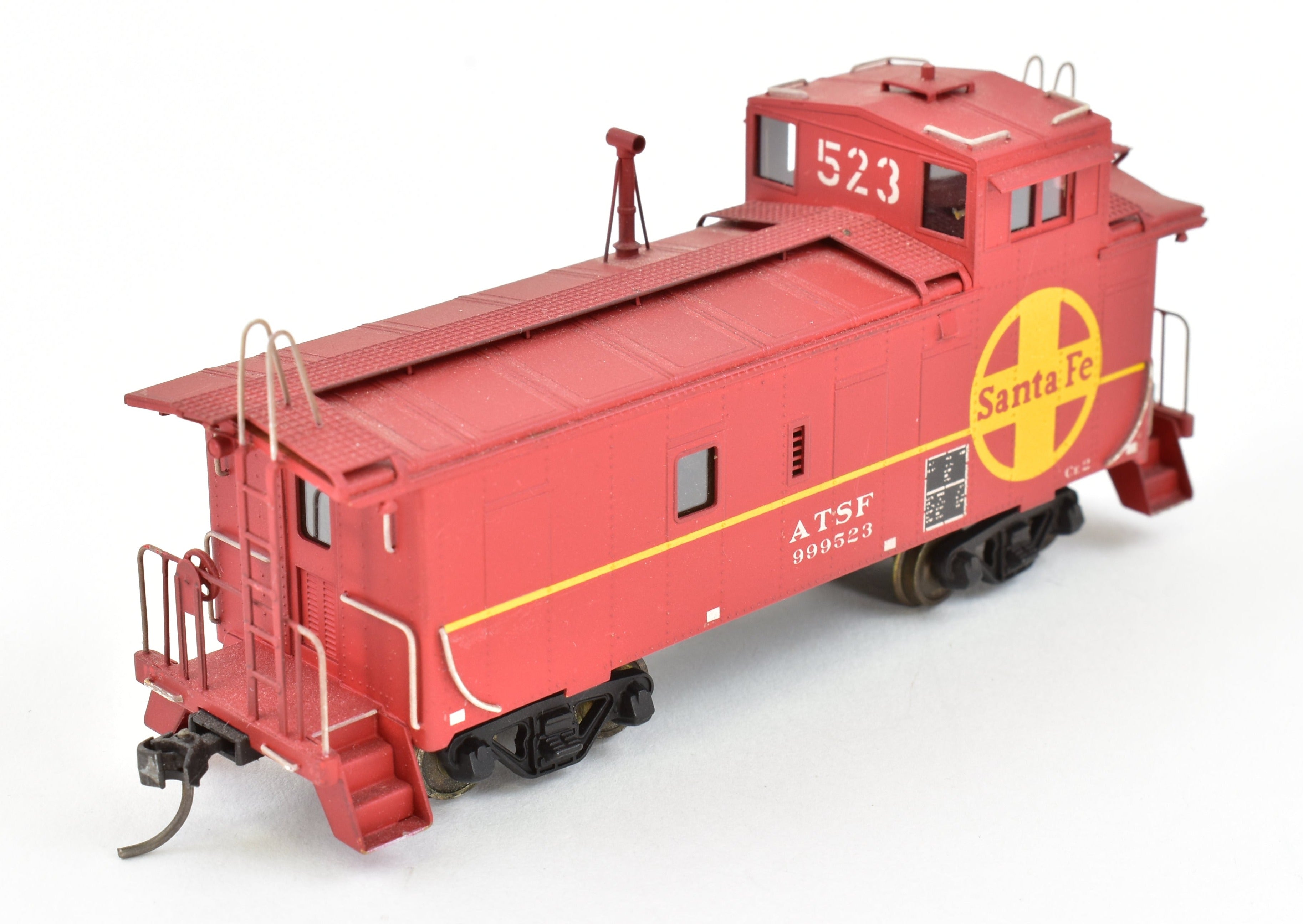 High - Quality HO Scale Brass Nickel - Plated (NPP) ATSF - Santa Fe CE - 2 Caboose Model with Custom Painted Finish