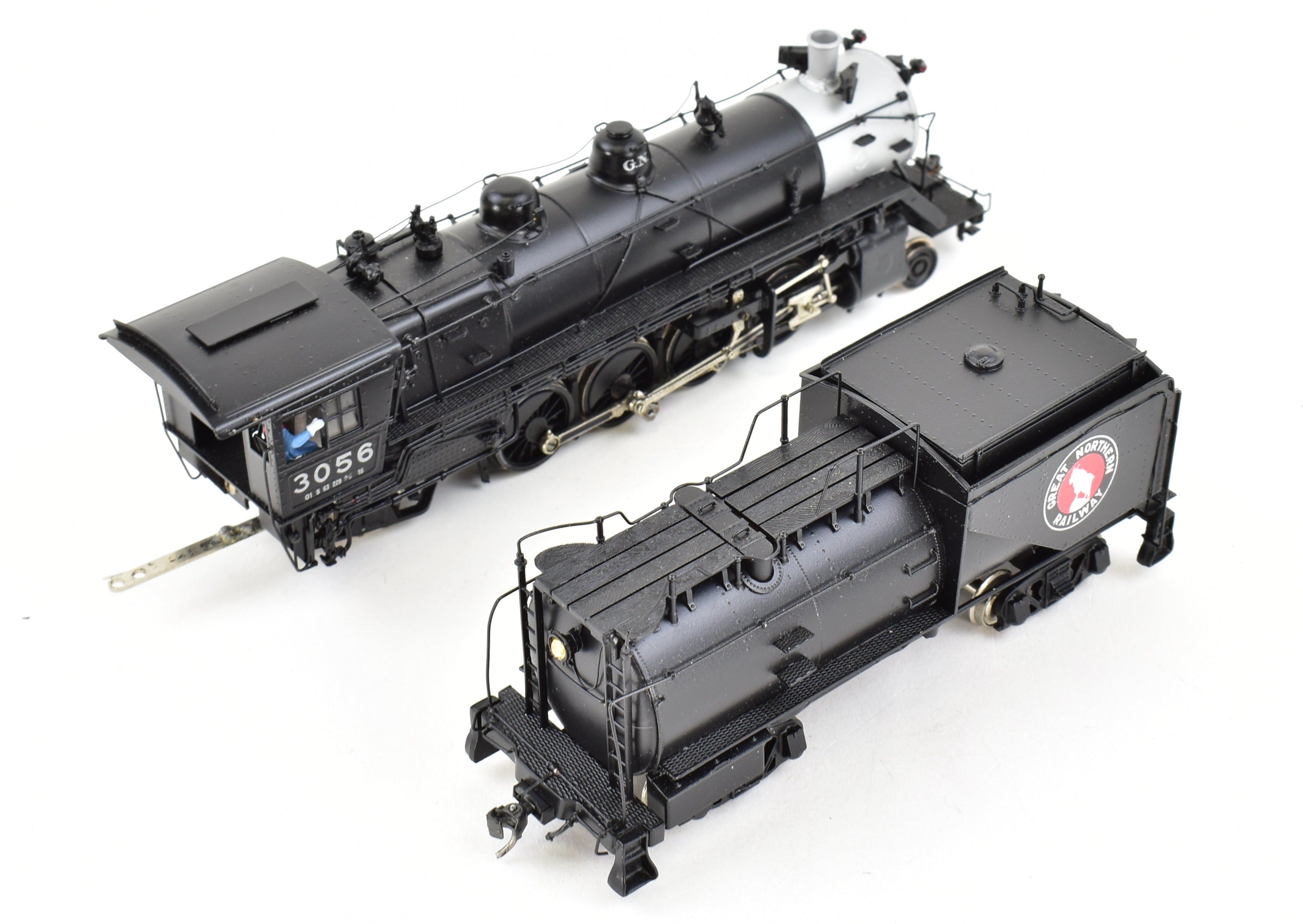HO Scale Brass Great Northern 2-8-2 Class O-1 Pro-Painted Sunset Model