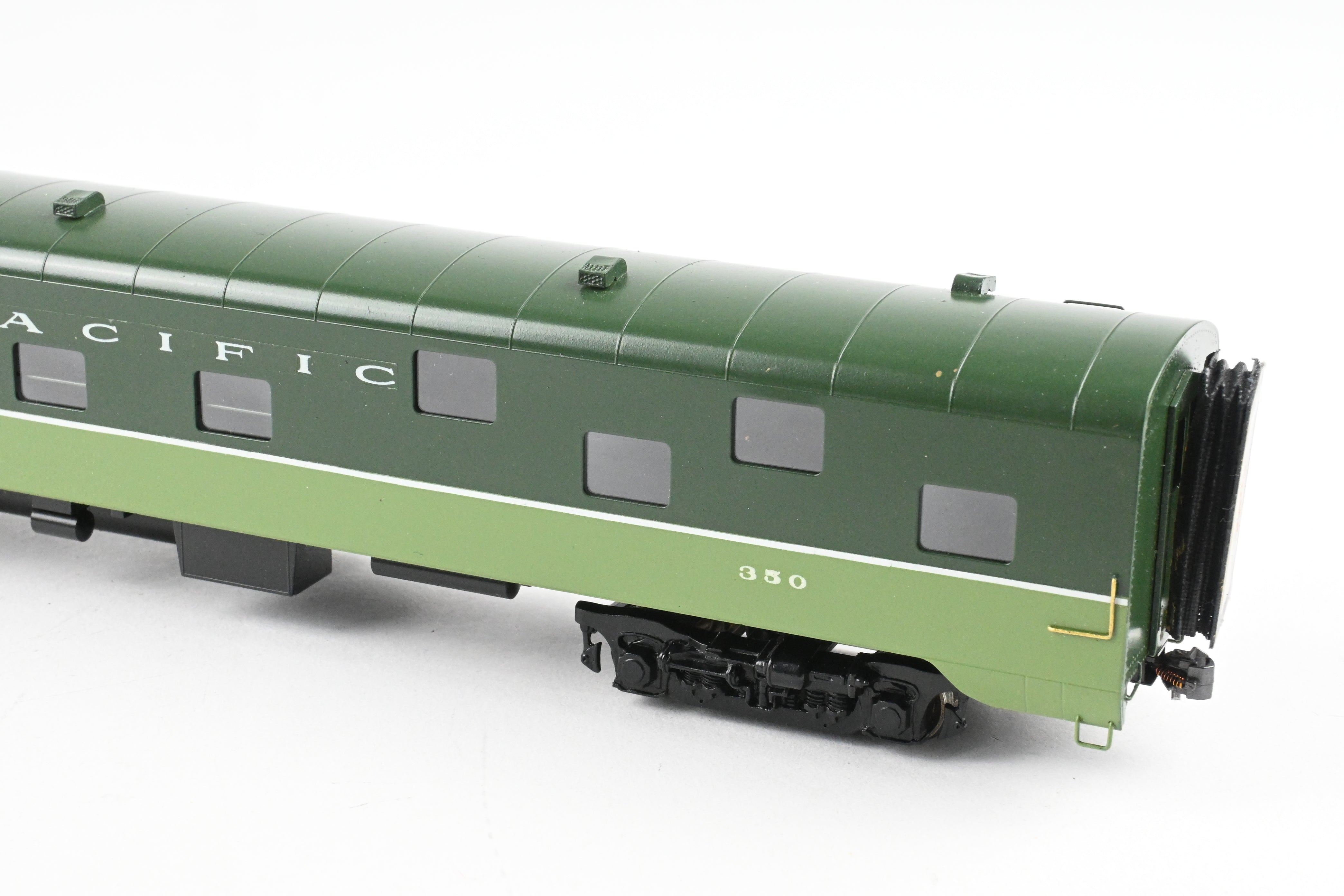 Custom Painted HO Brass Oriental Limited NP Northern Pacific Sleeper #350 with Skirts