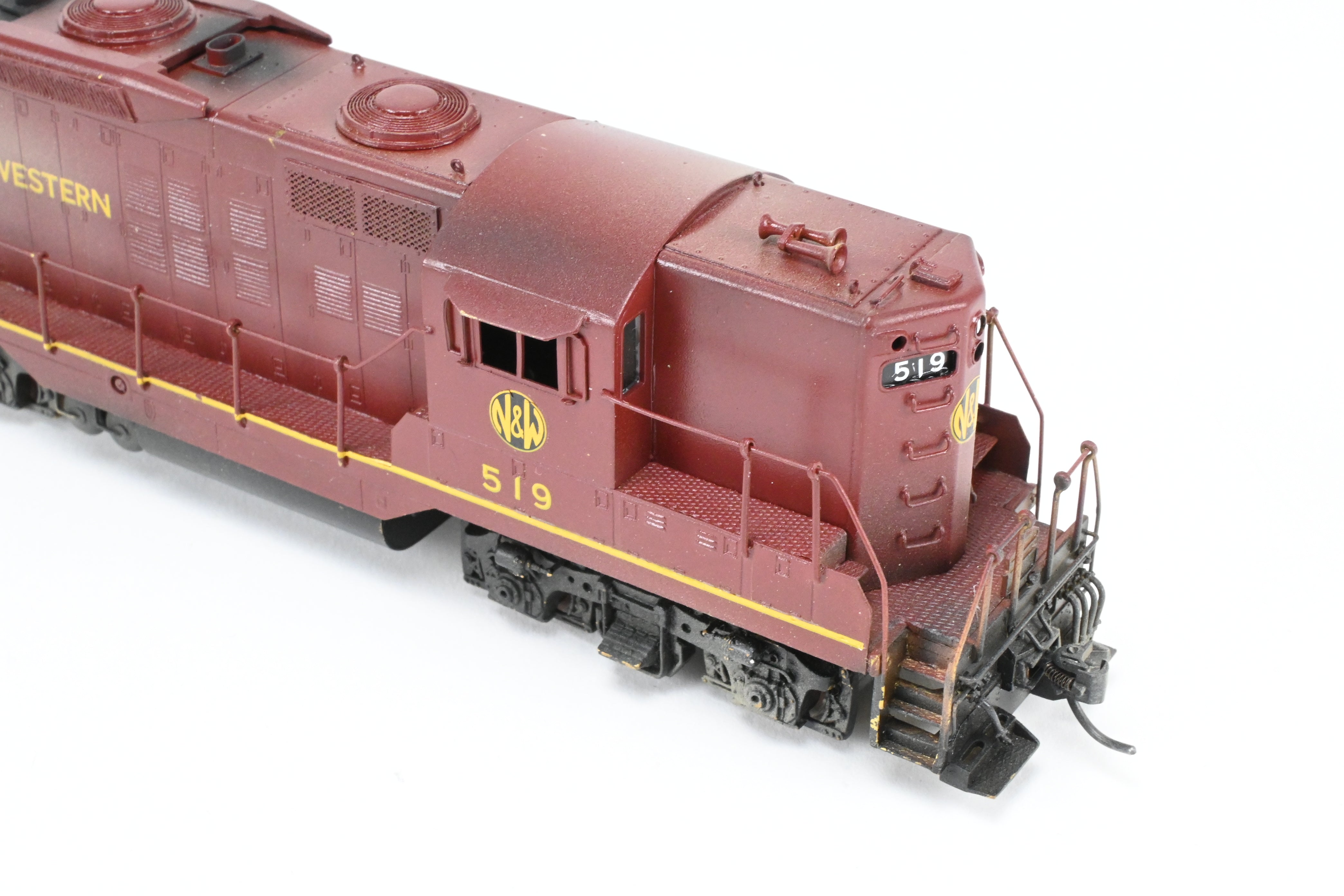 HO Scale Brass N&W Norfolk & Western EMD GP9 1750 HP Late Version with 48 Fans & Brakes