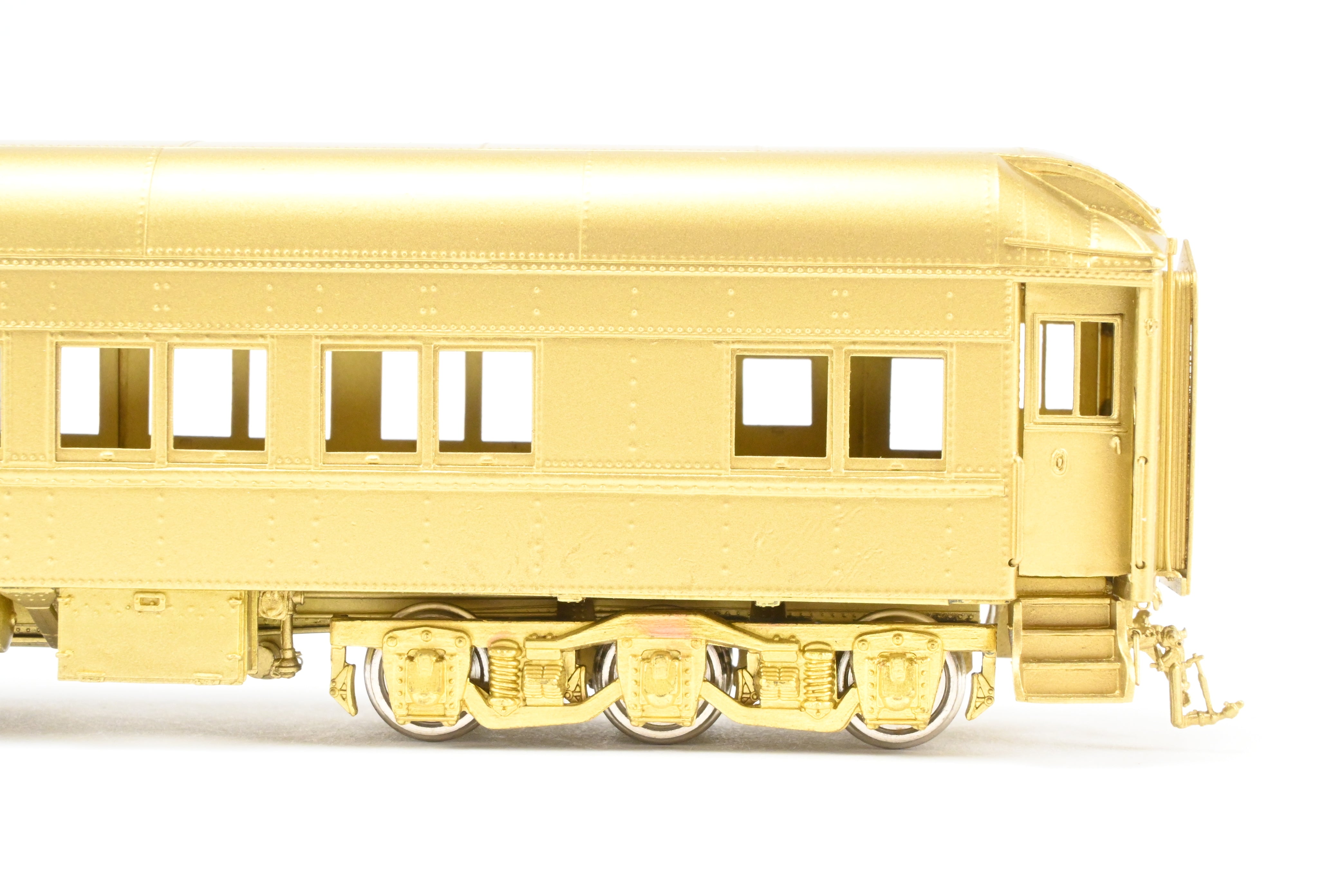 High - Quality HO Scale Brass Oriental Limited Pullman Heavyweight 16 - Section Tourist Sleeper with Mechanical Air - Conditioning for Model Trains