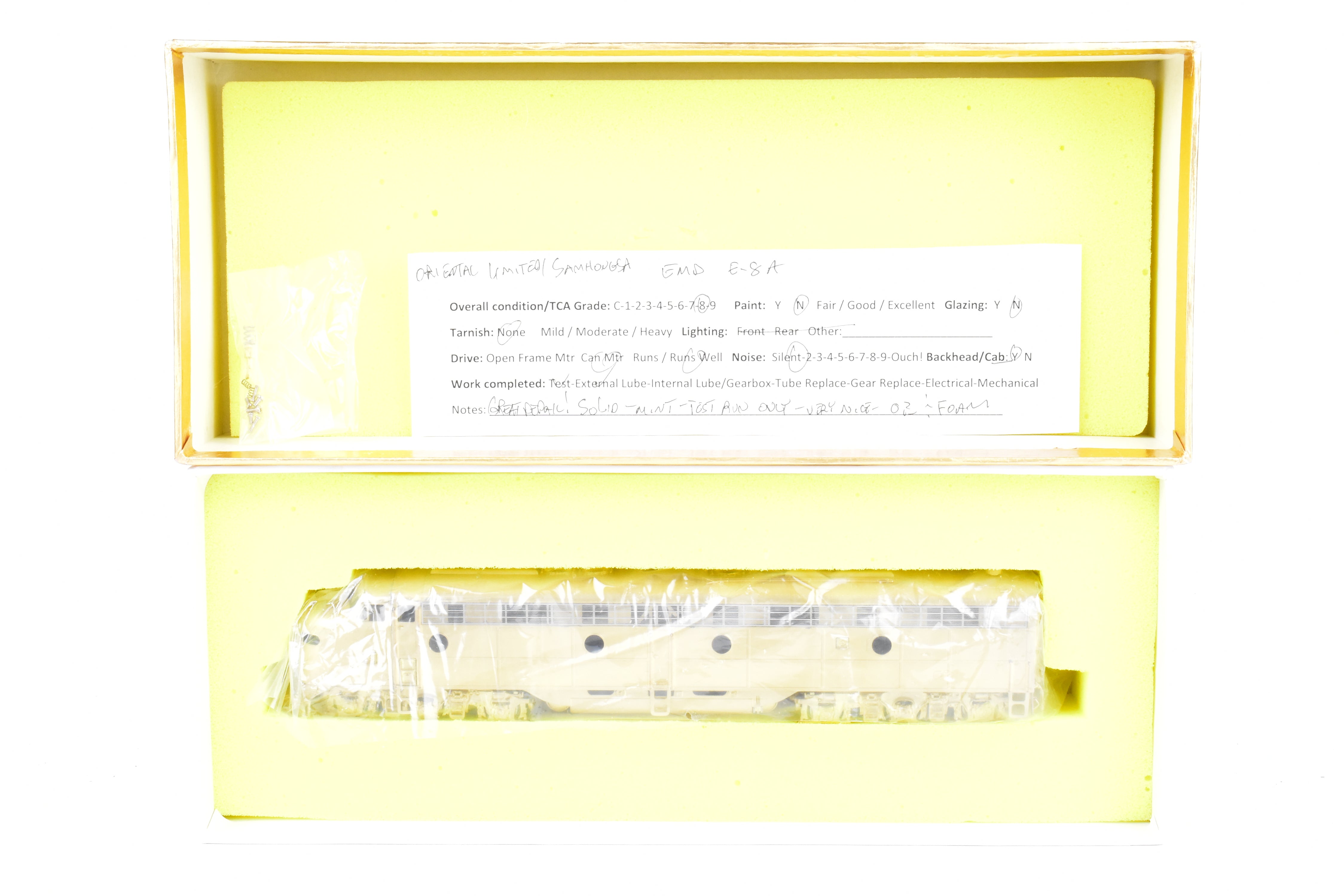 HO Scale Brass Oriental Limited EMD E8A 2250 HP Model with Spare Parts