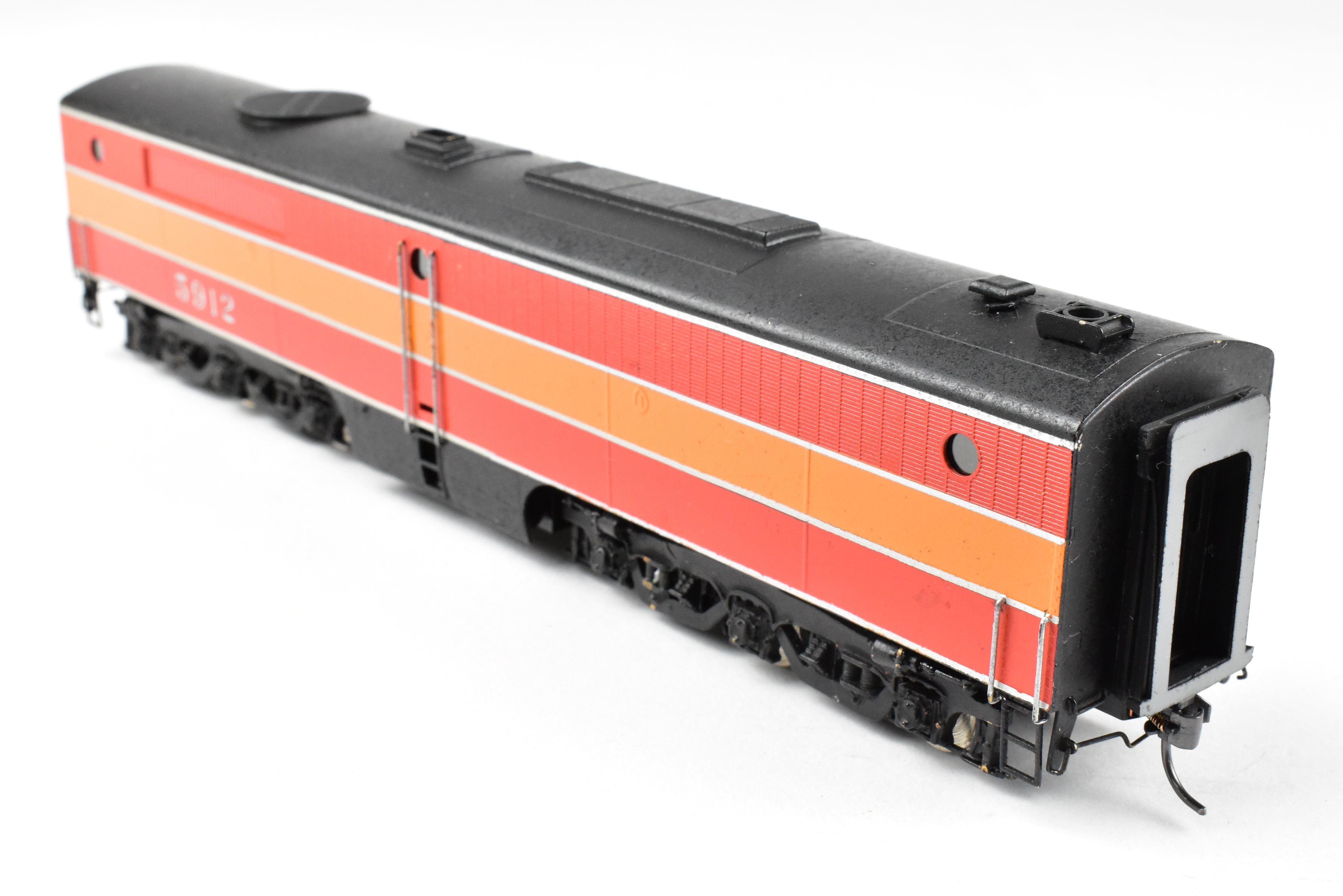 High - Quality HO Scale Brass Model Train Set - Southern Pacific Alco PA - 1/PB - 1 Limited Edition with Ajin Drives, DCC and Sound Function (CP Nos 6002/5912)