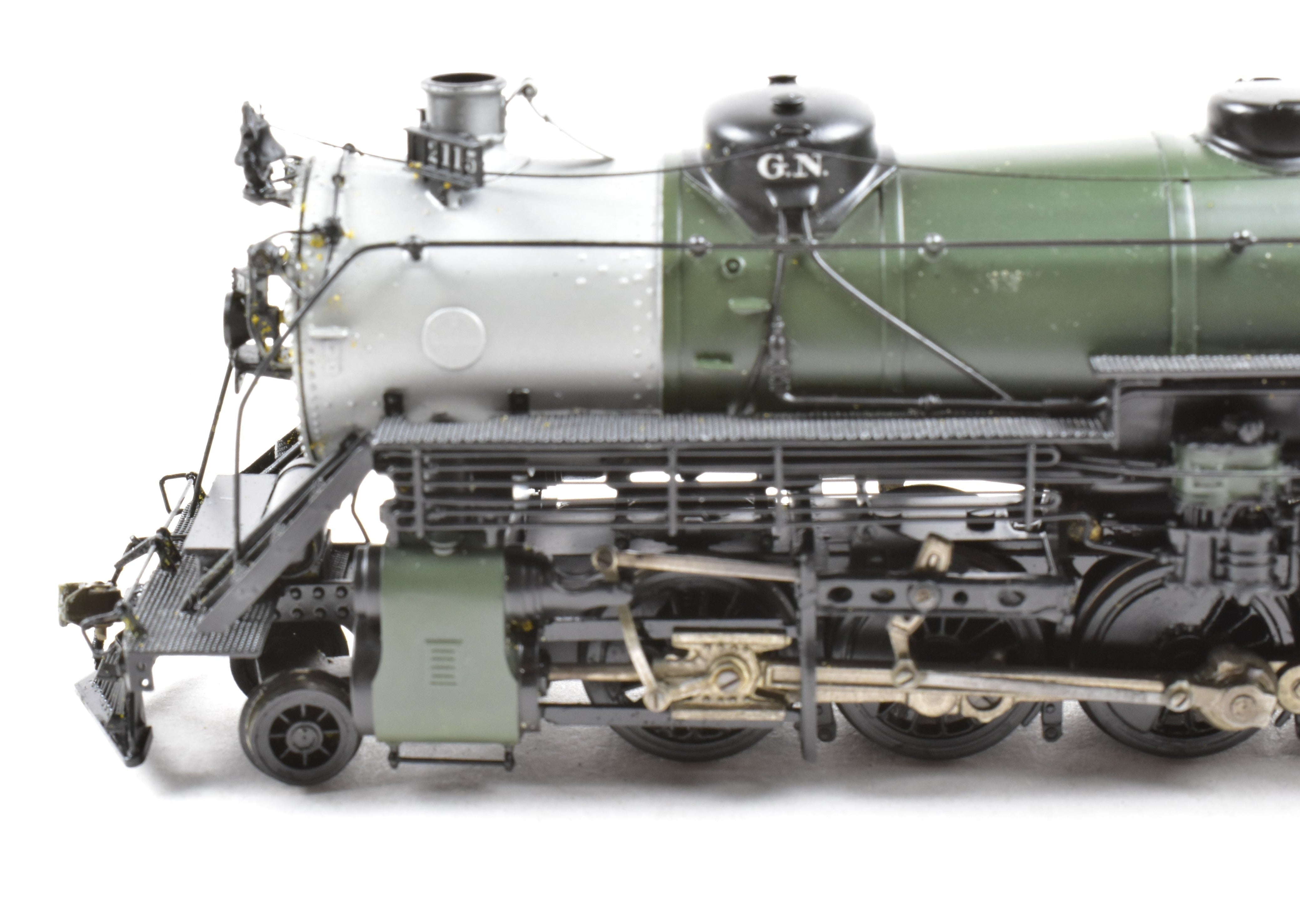 High - Quality HO Scale Brass PFM - Tenshodo Great Northern Class Q - 1 2 - 10 - 2 Model Train with Custom - Painted Glacier Park Design