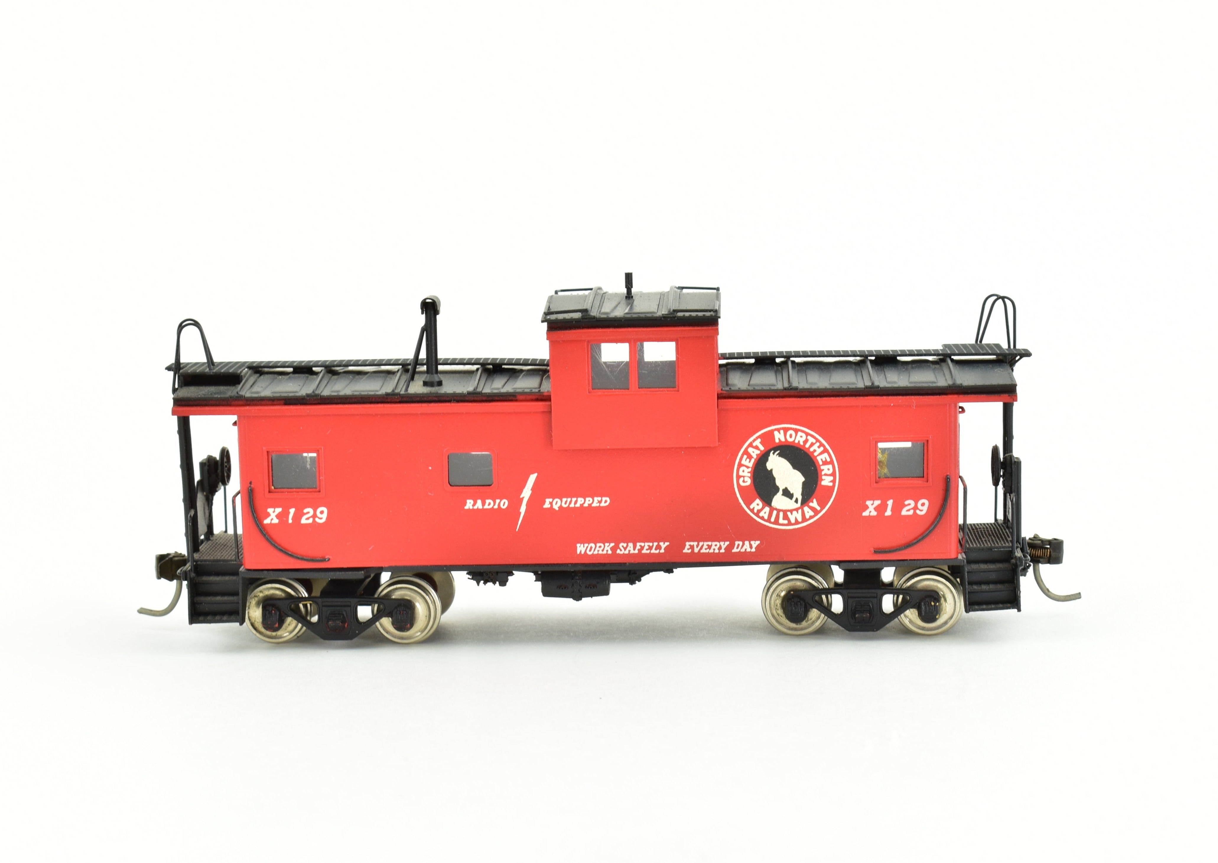 HO Scale Brass PFM Fujiyama Great Northern Big Sky Steel Caboose CP Model