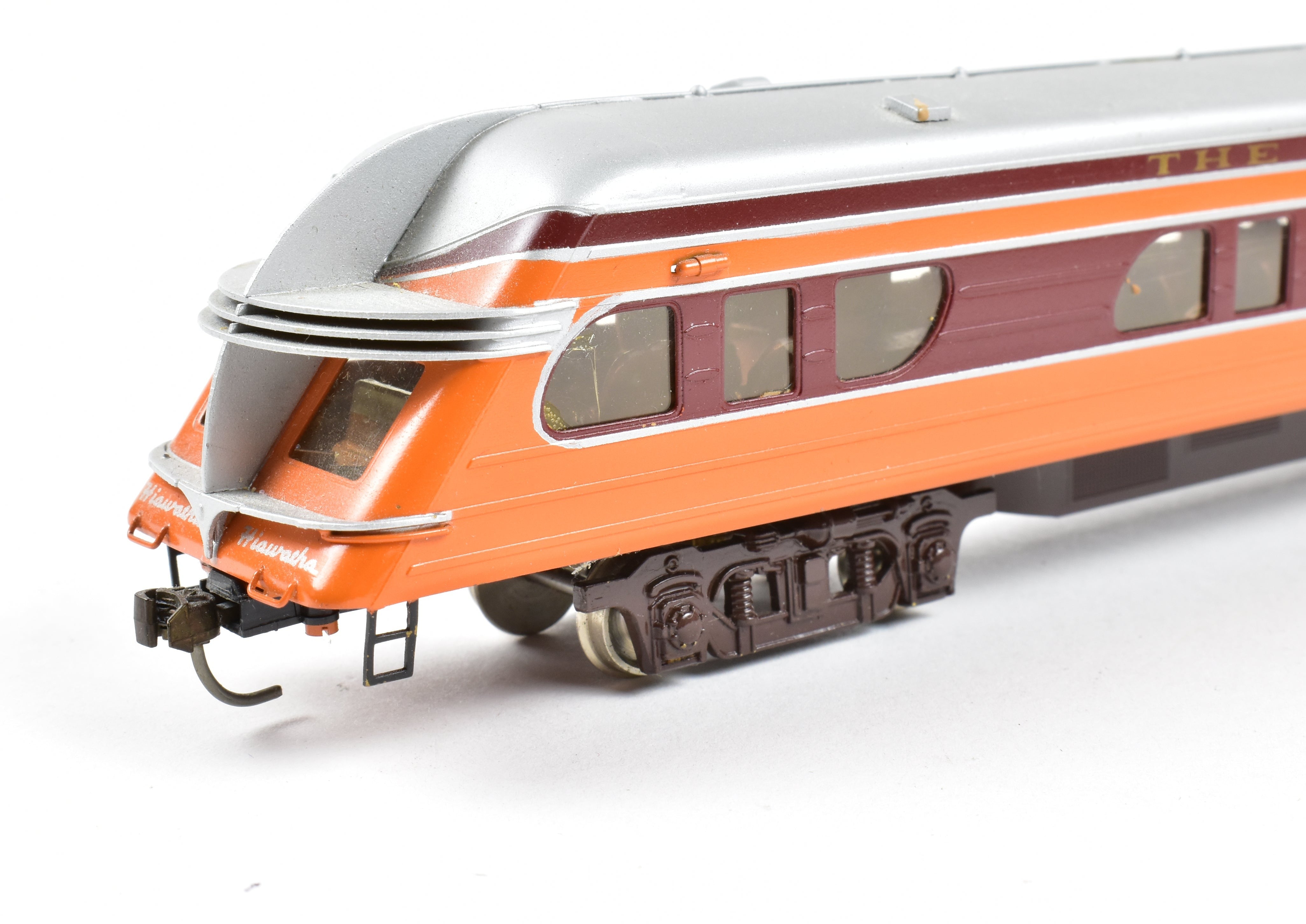 HO Scale Brass NPP Nickel - Plated Milwaukee Road Hiawatha 2 - Car Dining & Observation Set