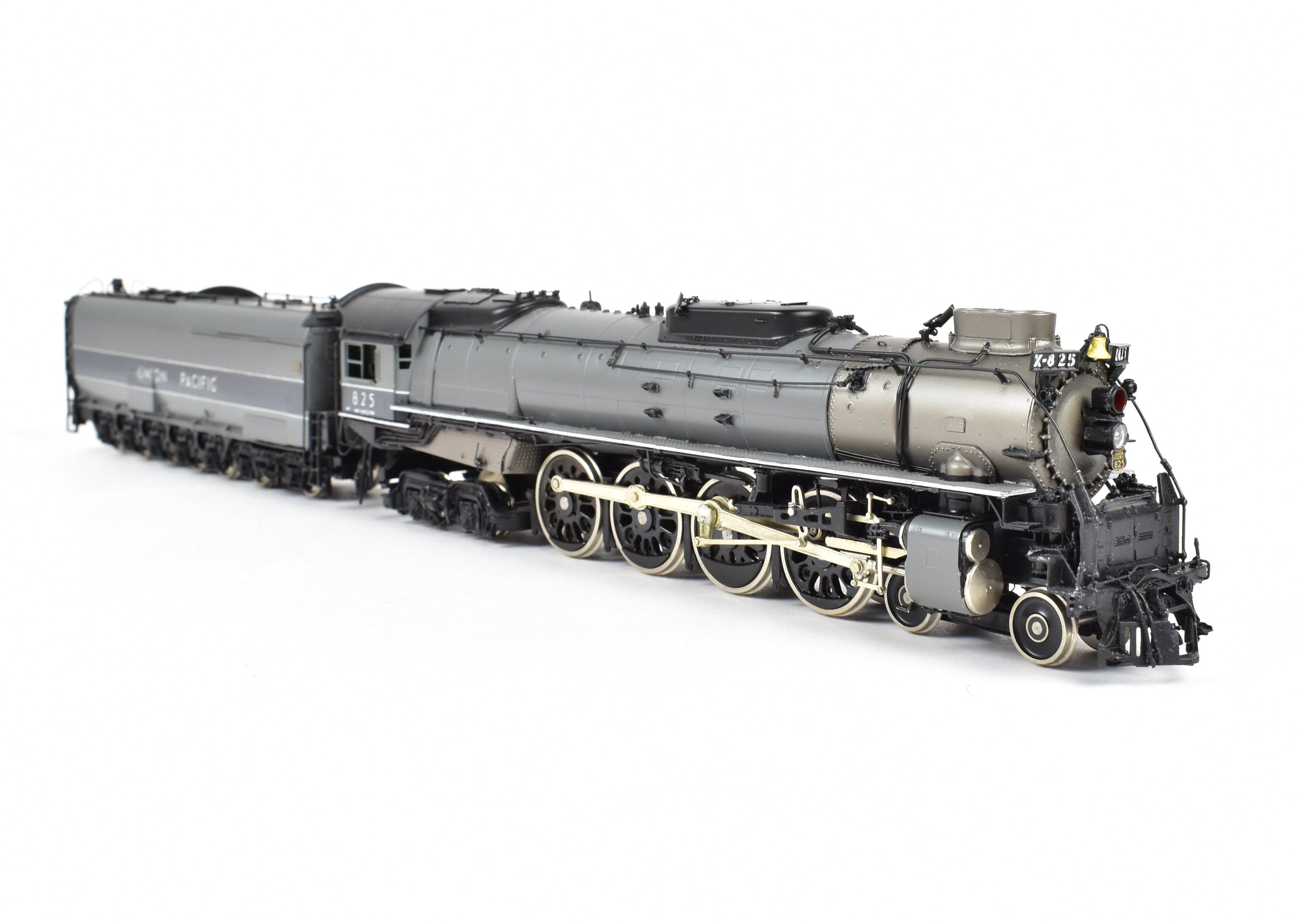 HO Brass Key Imports Union Pacific 4-8-4 FEF-2 Oil Version Grey No. 825 CS 59