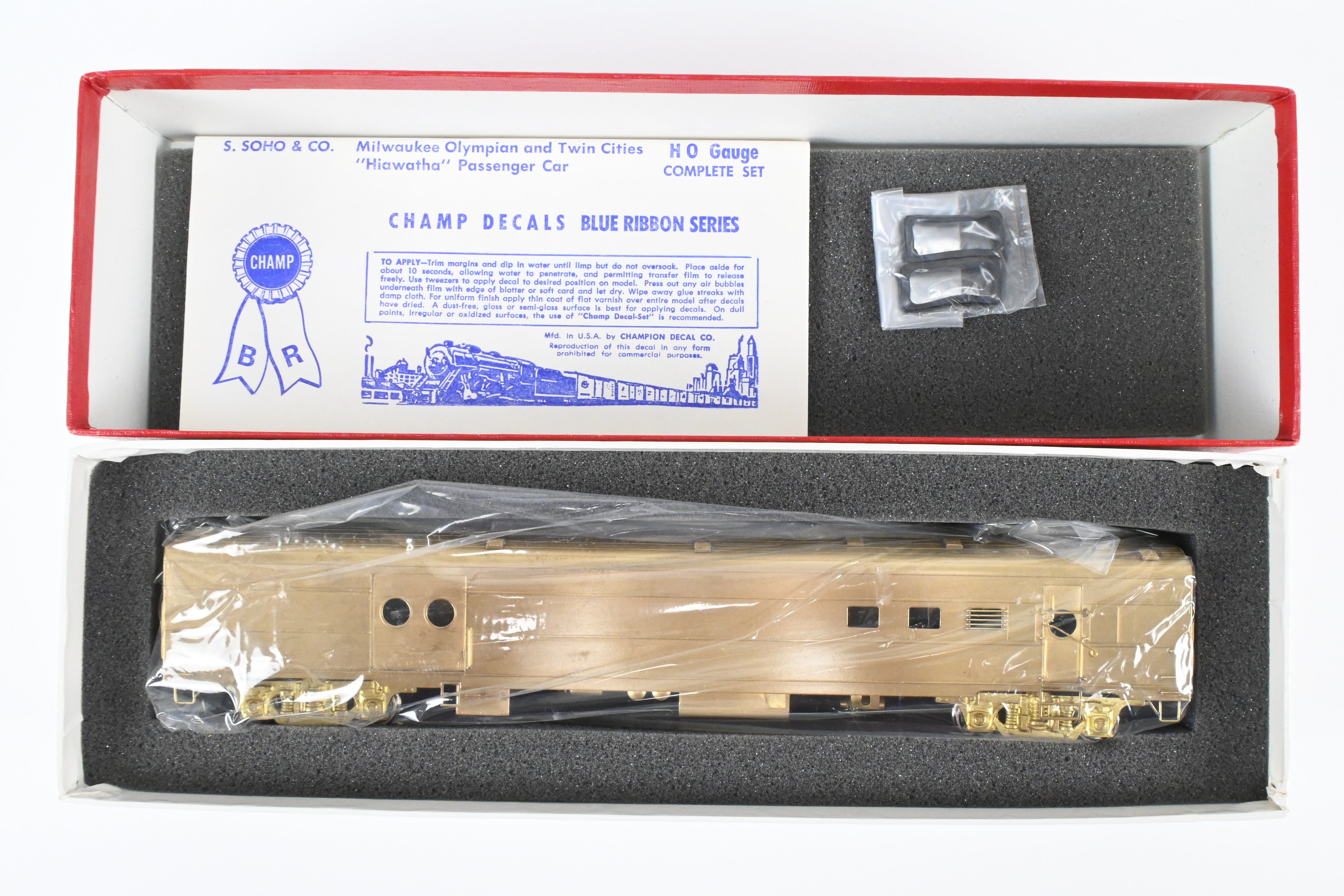 HO Scale Brass Model of Milwaukee Road #1208 Baggage - RPO Train Car from Soho Brand
