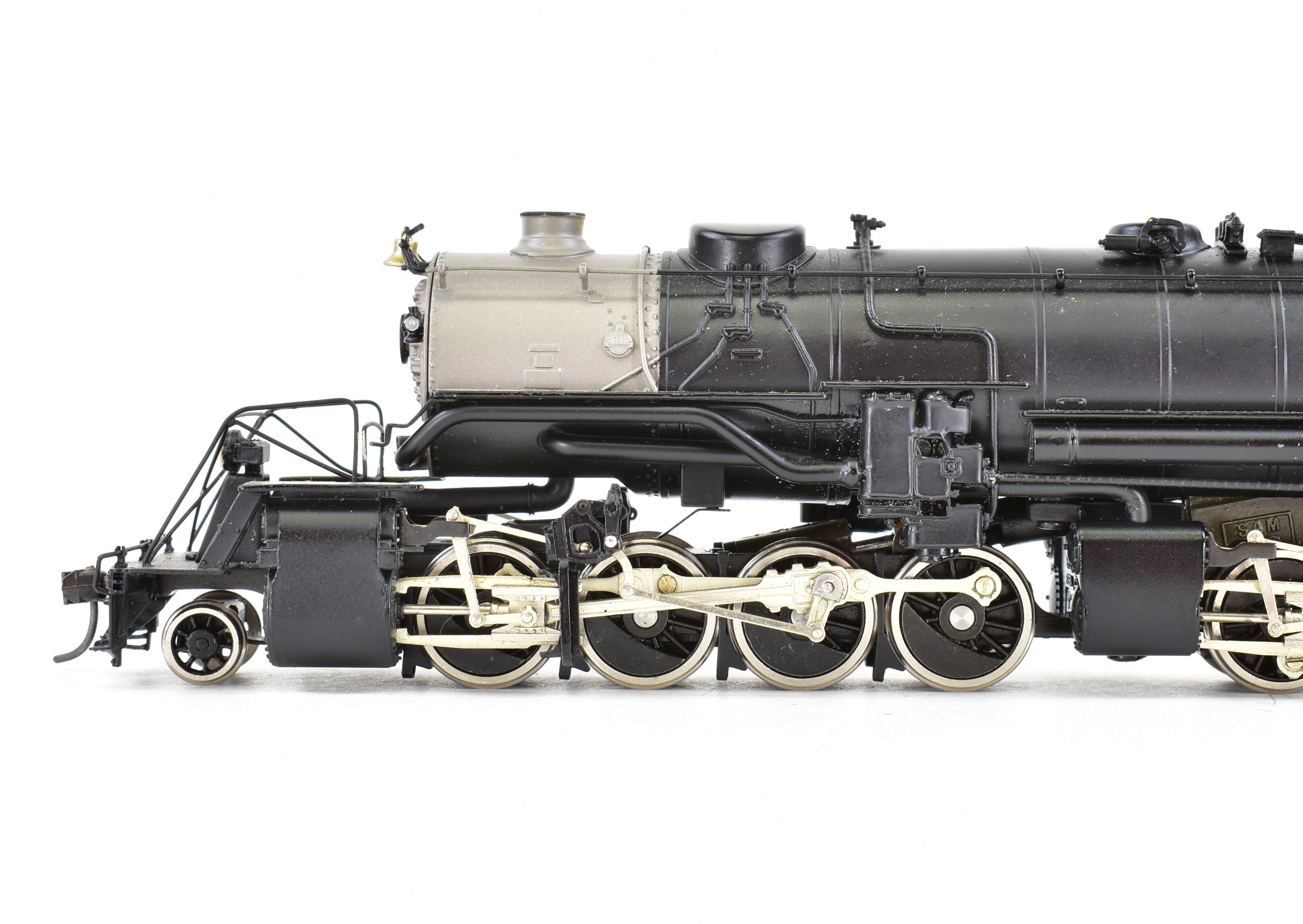 HO Scale Brass ATSF - Santa Fe USRA 2-8-8-2 Mallet Factory-Painted Powerhouse Model