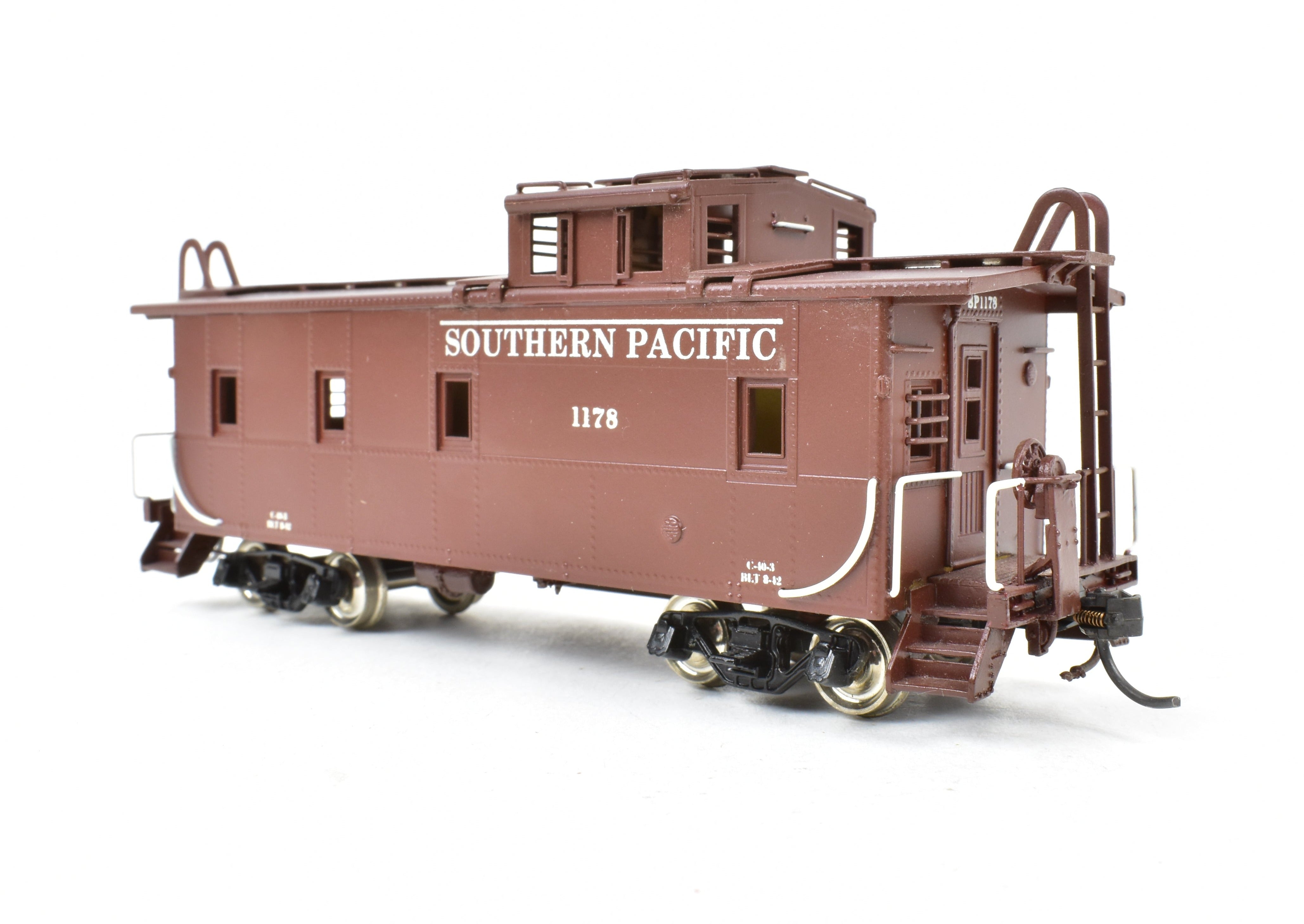HO Scale Brass Pacific Fast Mail (PFM) - SKI SP Southern Pacific Steam Era C - 40 - 3 Steel Caboose Factory Painted with Road Number 1178 Model