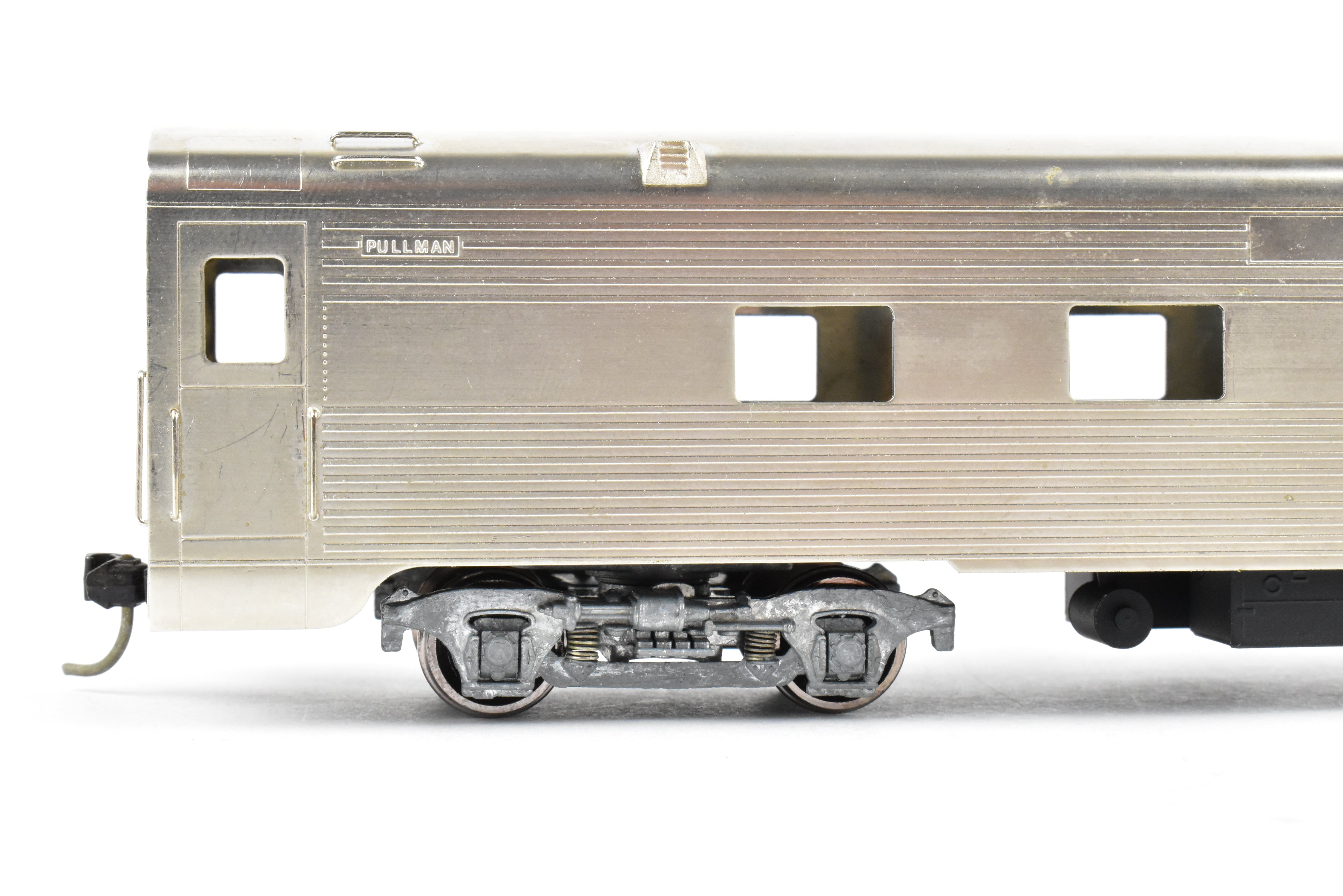 HO Brass Lambert ATSF Santa Fe Vista Series Lounge - Observation Car with Central Valley Trucks