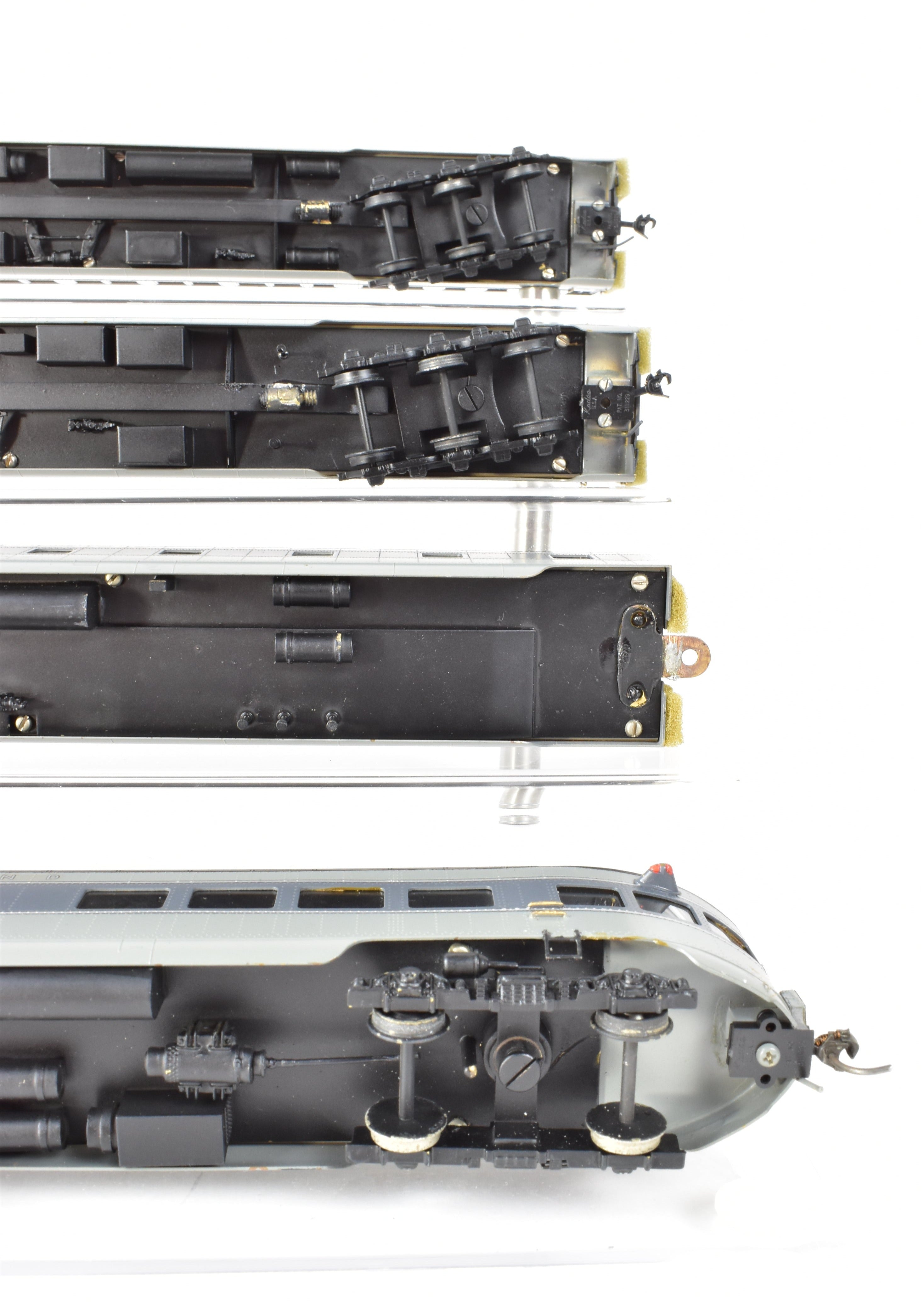 HO Scale Brass Model Train Set - Oriental Limited SP/UP/C&NW UP Union Pacific The Forty Niner 8-Car Set in Two-Tone Gray with Overland Lettering