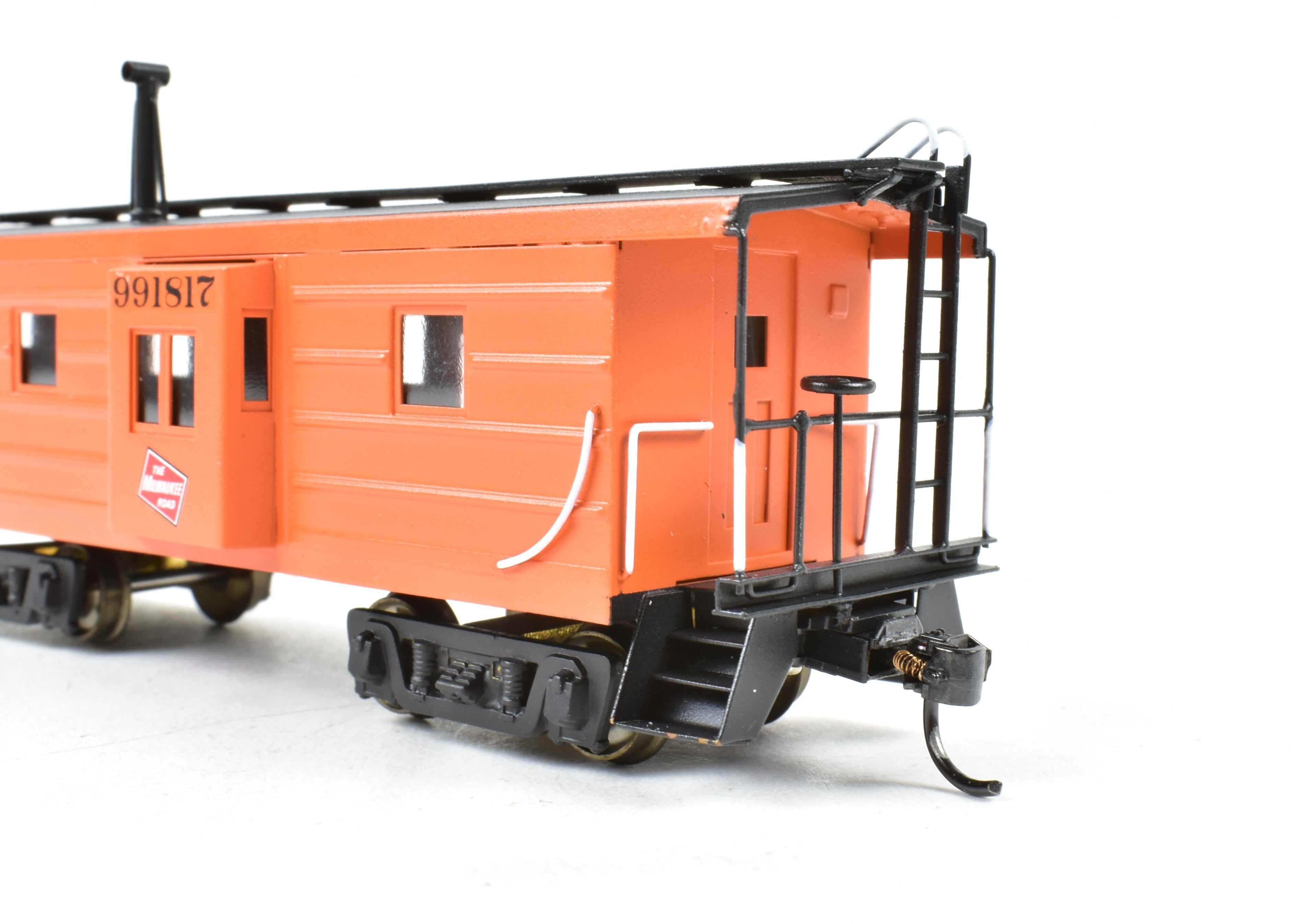 HO Scale Brass Nickel Plate Products Milwaukee Road Bay Window Caboose Pro-Painted #991817
