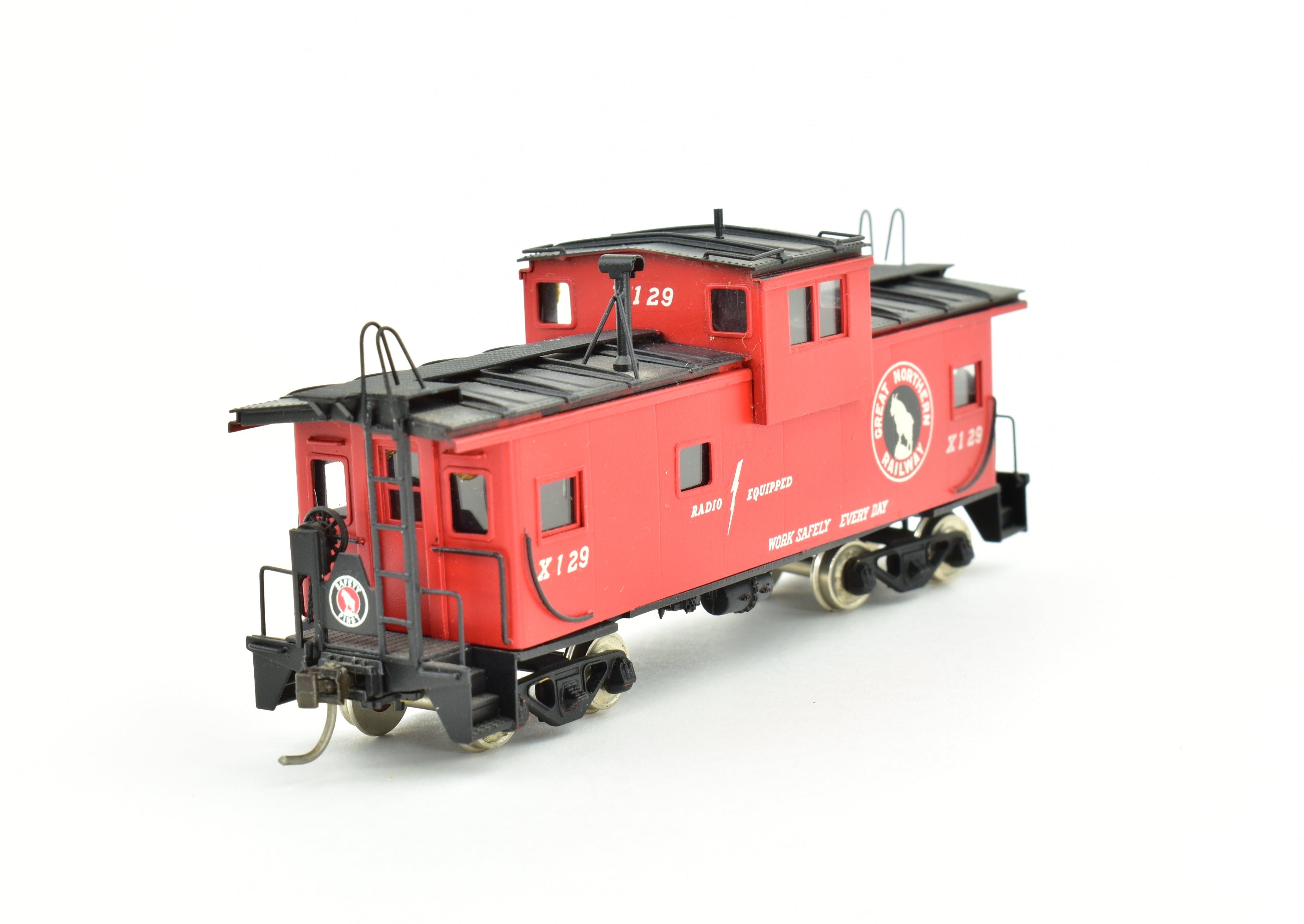 HO Scale Brass PFM Fujiyama Great Northern Big Sky Steel Caboose CP Model