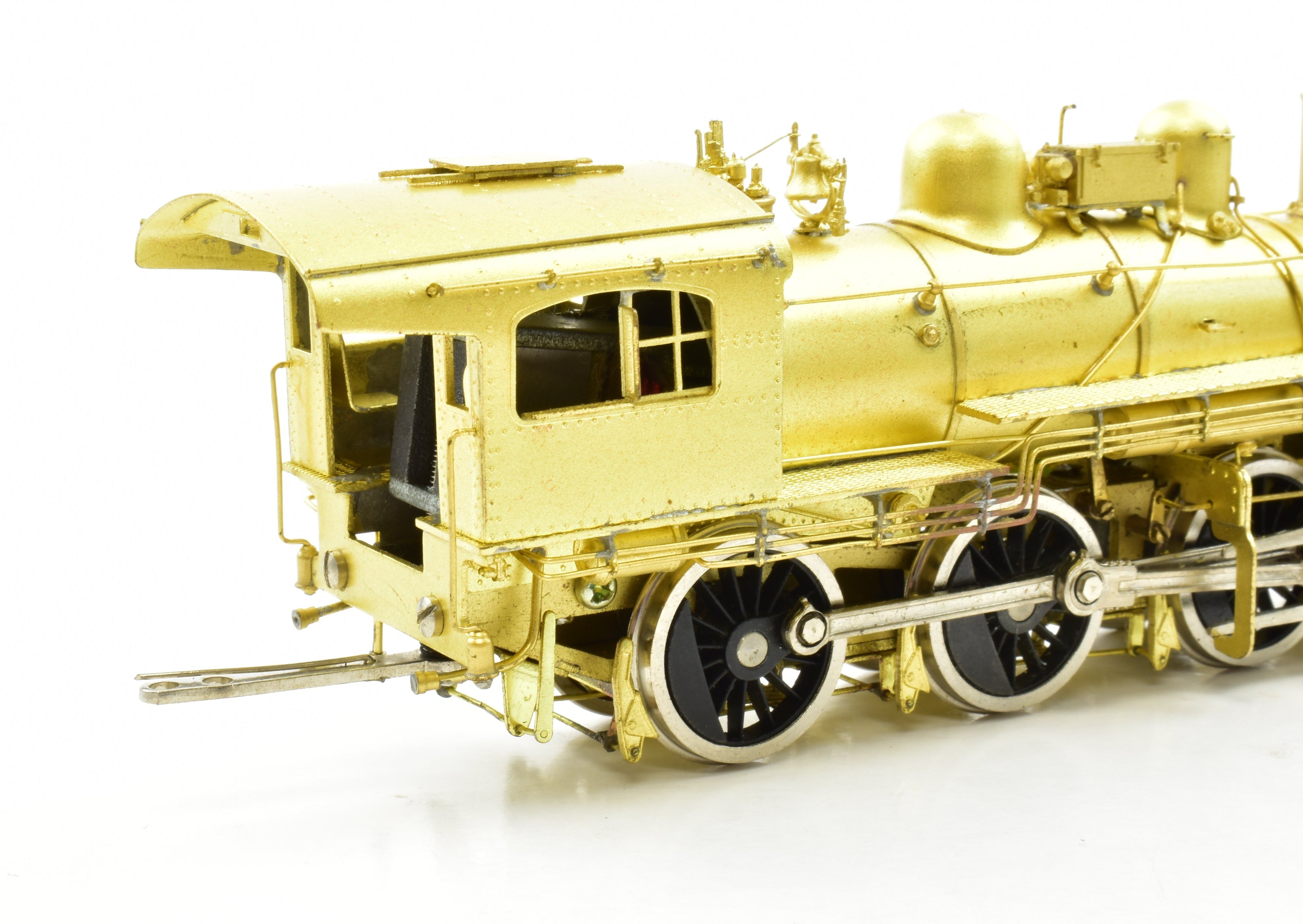 HO Brass Pacific Fast Mail Samhongsa B&M Boston & Maine B-15 2-6-0 with Snow Plow