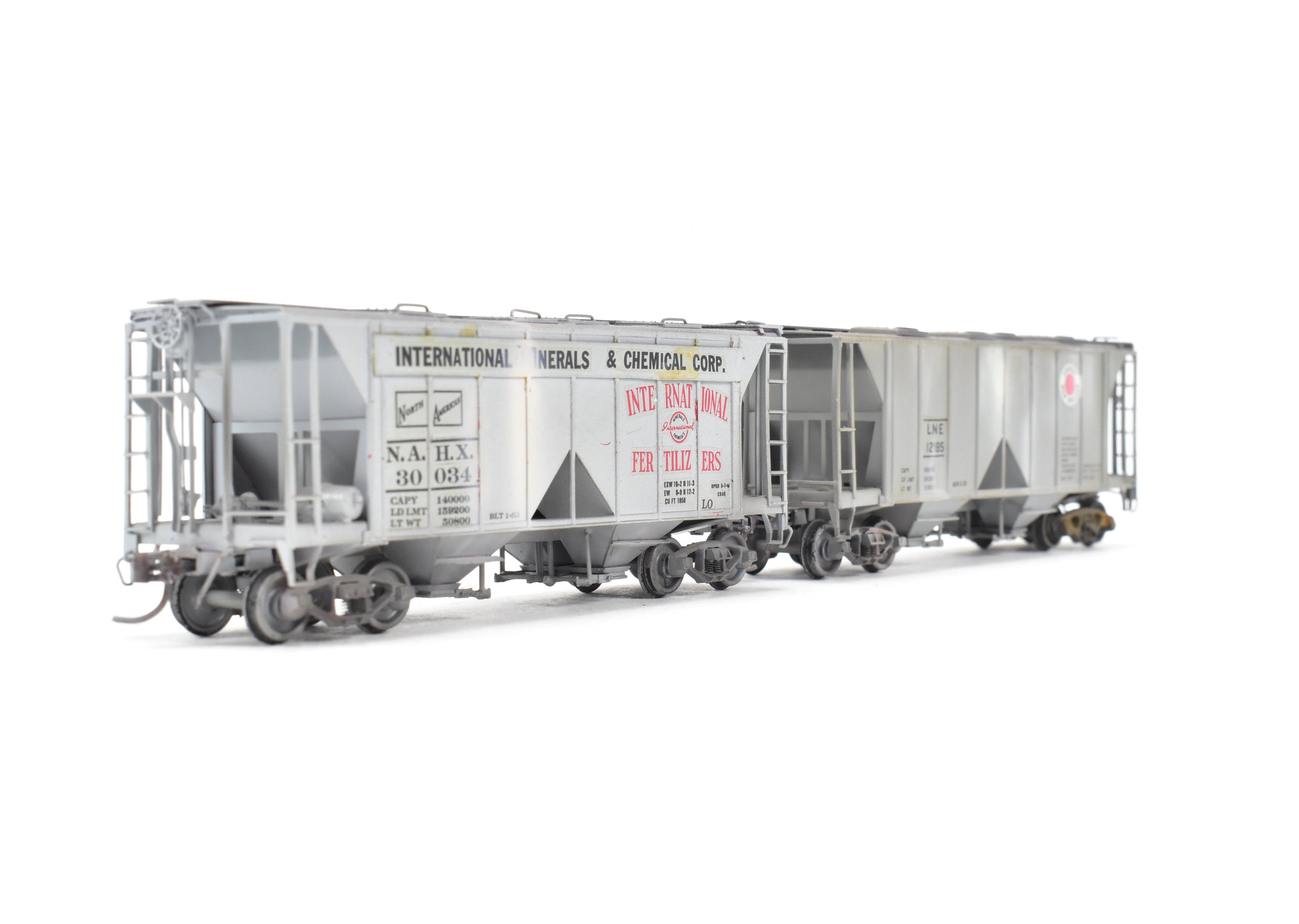 HO Scale Brass 2-Piece Lot of Custom Painted & Weathered ACF 34' Covered Hoppers