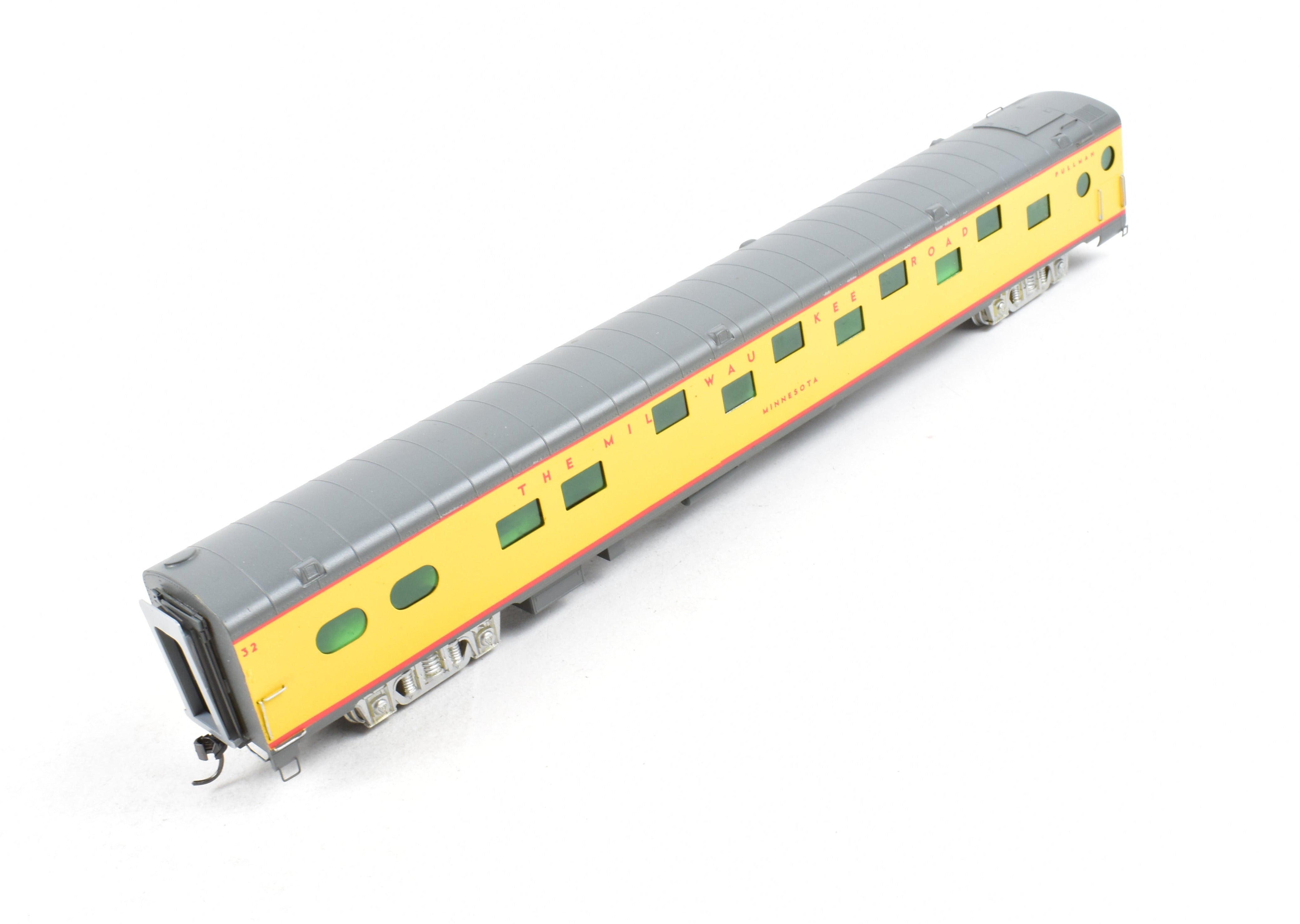 HO Custom Painted Brass Soho Milwaukee Road 16-Duplex-4DB Sleeper 'Minnesota'