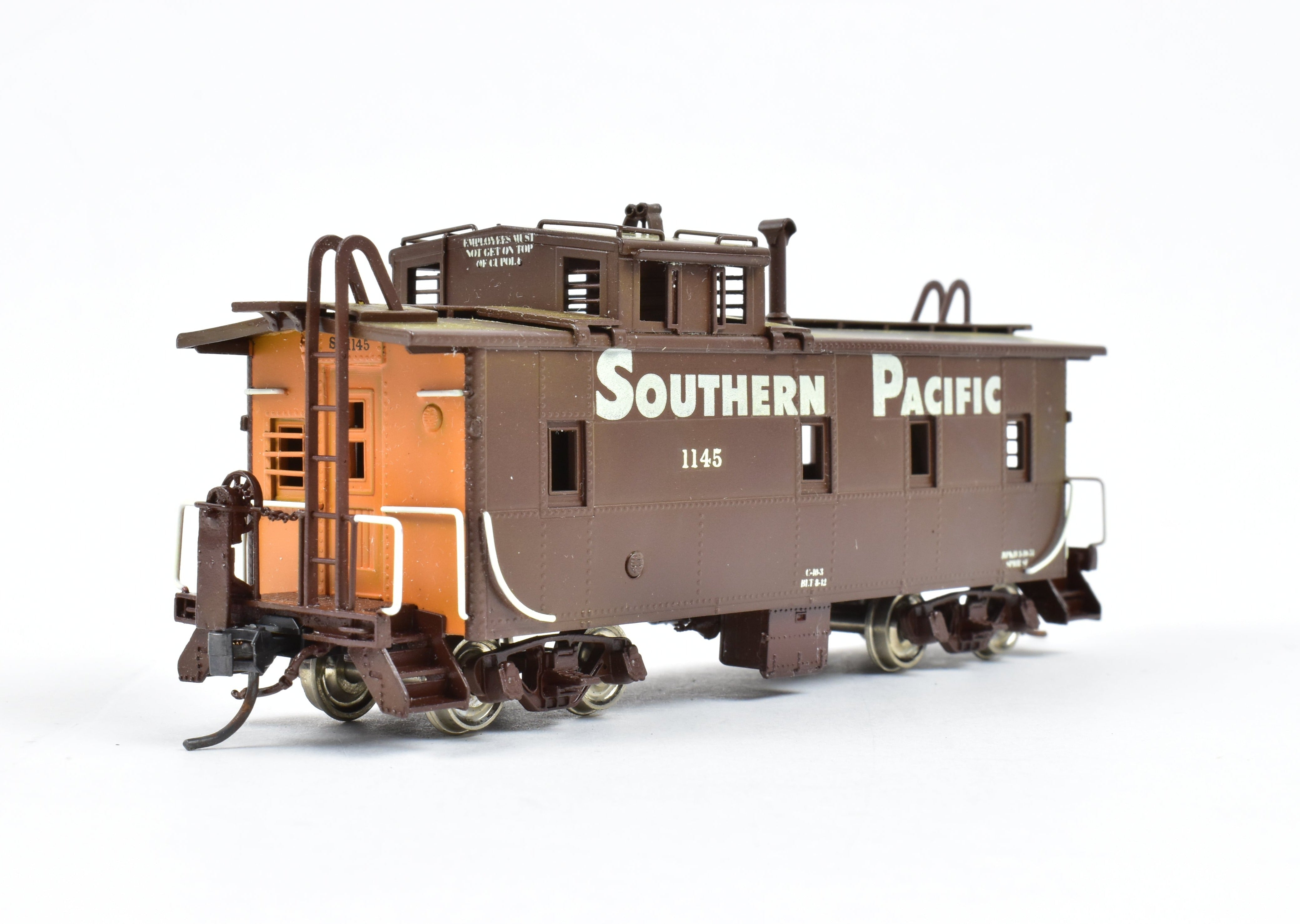 HO Scale Brass Pacific Fast Mail (PFM) - SKI SP - Southern Pacific Modern Era C - 40 - 3 Steel Caboose Custom Painted with Road Number 1145 for Model Trains