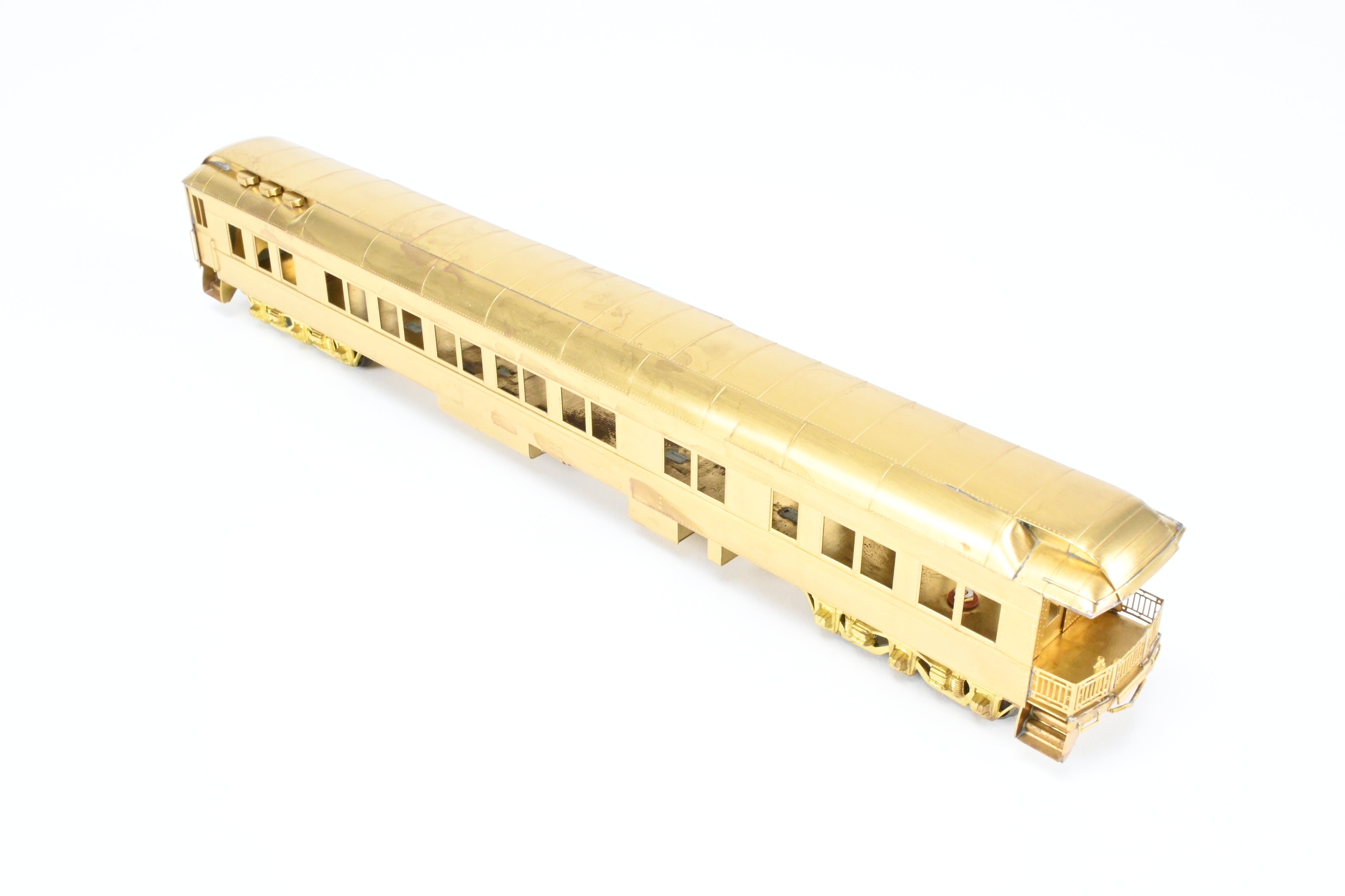 HO Scale Brass Soho 10-Section Lounge Observation Car - Mt. Hood Version